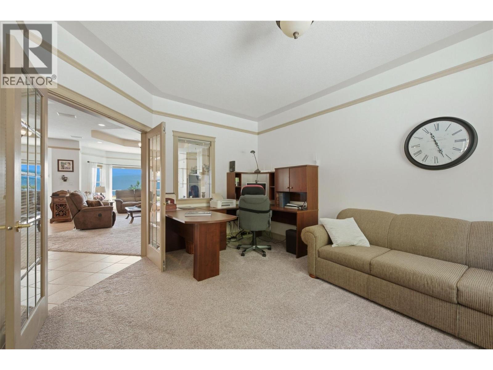 594 Mountain Drive, Vernon, British Columbia  V1H 2B7 - Photo 12 - 10395204