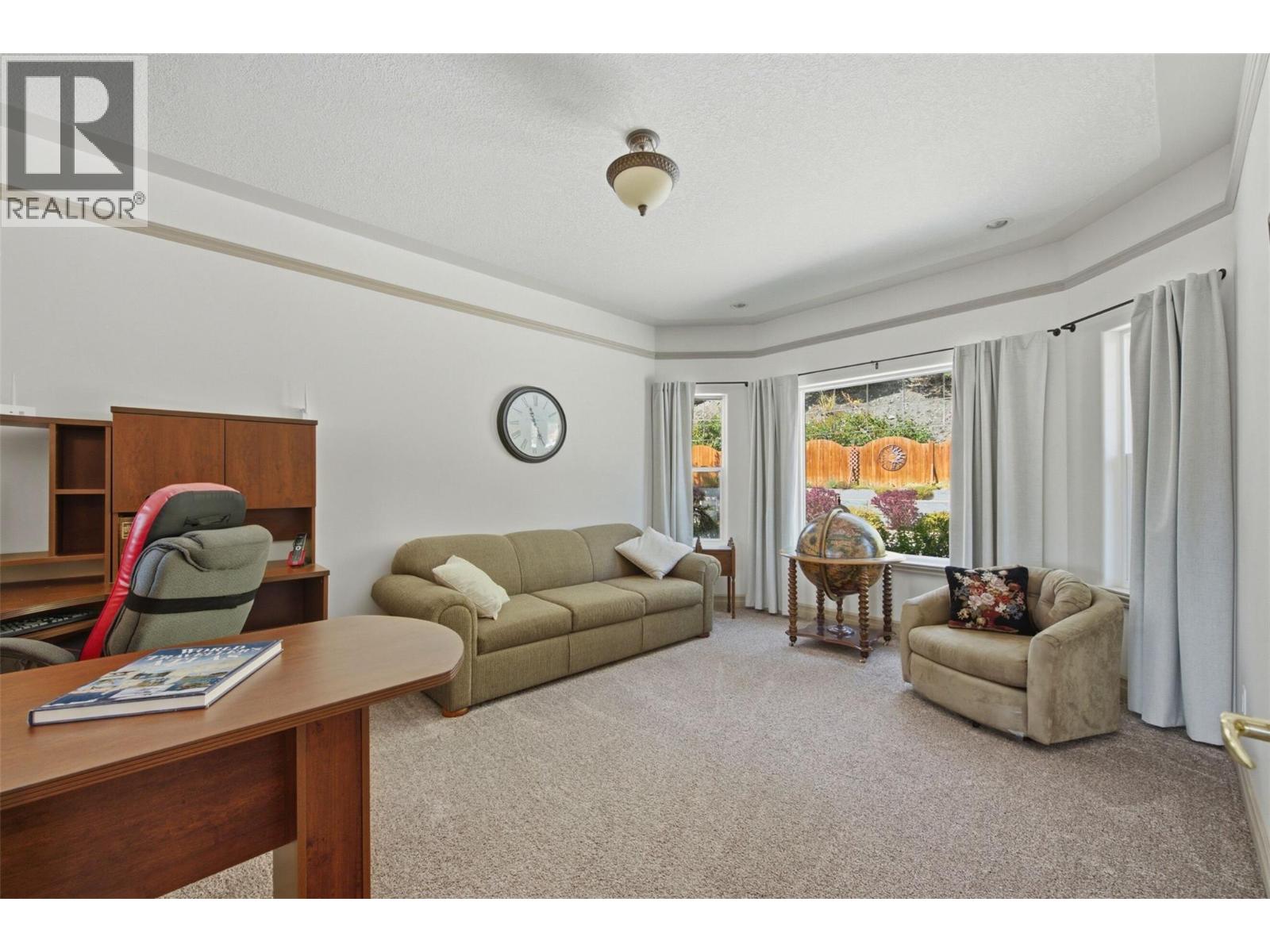 594 Mountain Drive, Vernon, British Columbia  V1H 2B7 - Photo 13 - 10395204