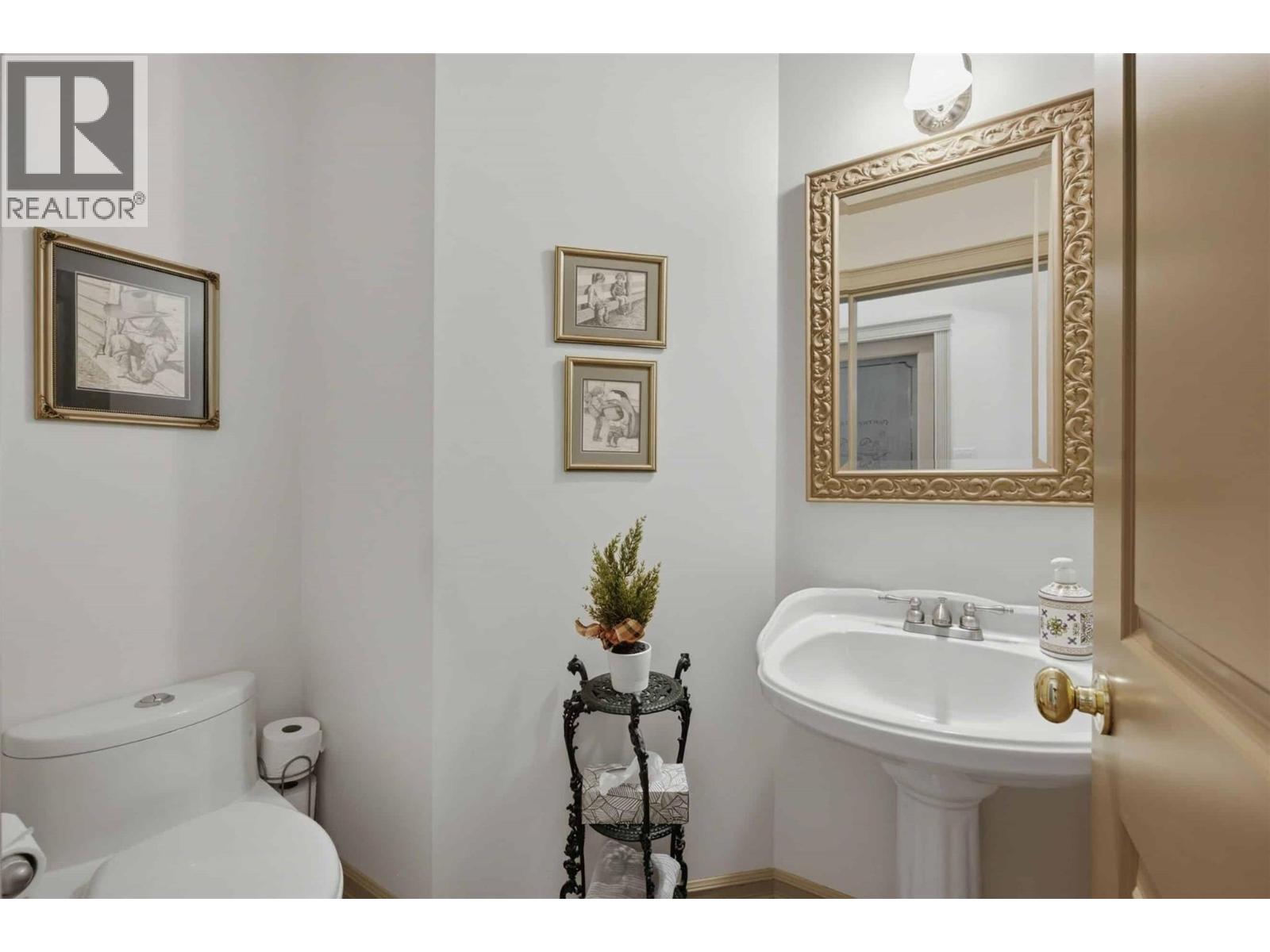 594 Mountain Drive, Vernon, British Columbia  V1H 2B7 - Photo 32 - 10395204