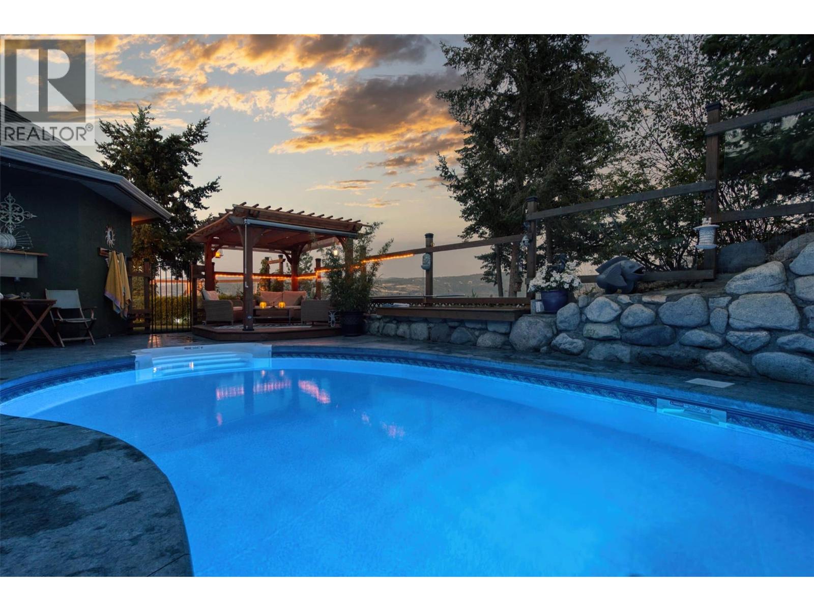 594 Mountain Drive, Vernon, British Columbia  V1H 2B7 - Photo 64 - 10395204