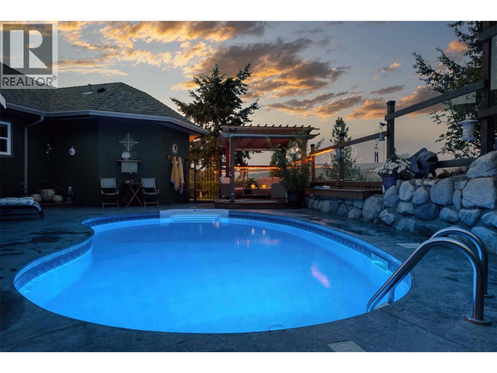 594 Mountain Drive, Vernon, British Columbia  V1H 2B7 - Photo 65 - 10395204
