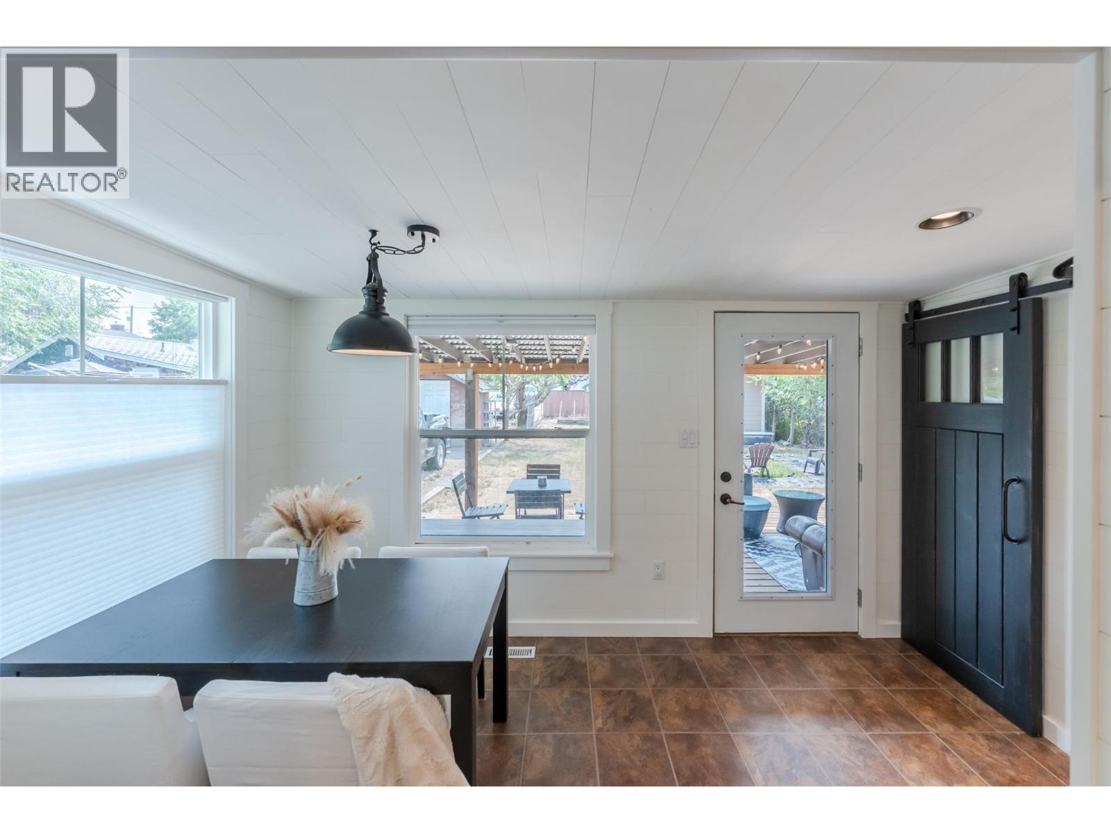 9705 Sargeant Street, Summerland, British Columbia  V0H 1Z3 - Photo 4 - 10396517