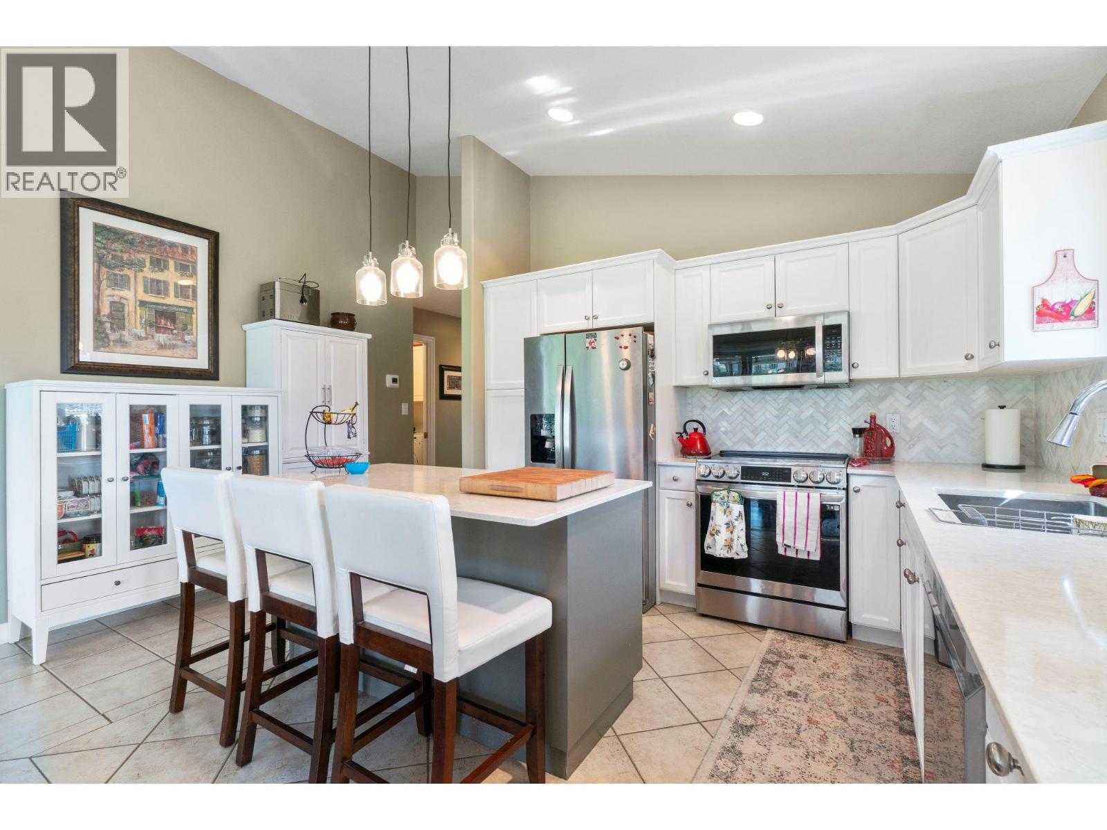 2550 Golf Course Drive Unit# 11, Blind Bay, British Columbia  V0E 1H1 - Photo 15 - 10396436