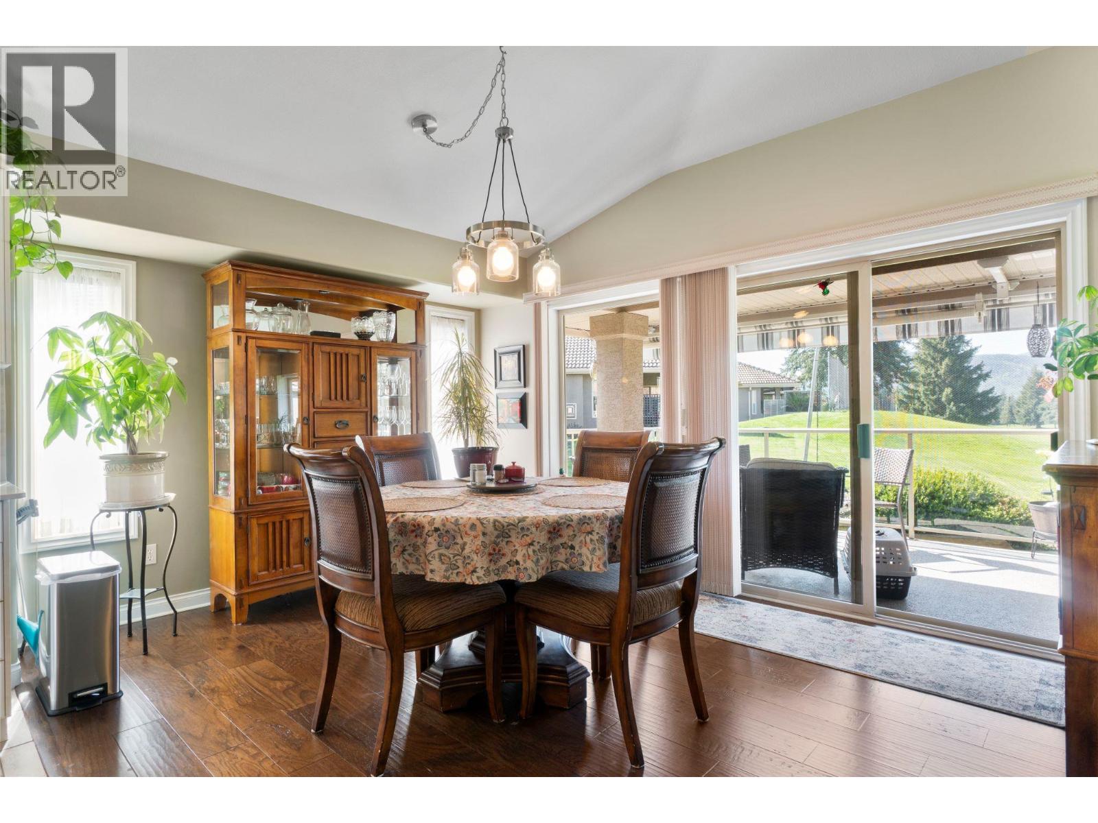 2550 Golf Course Drive Unit# 11, Blind Bay, British Columbia  V0E 1H1 - Photo 18 - 10396436