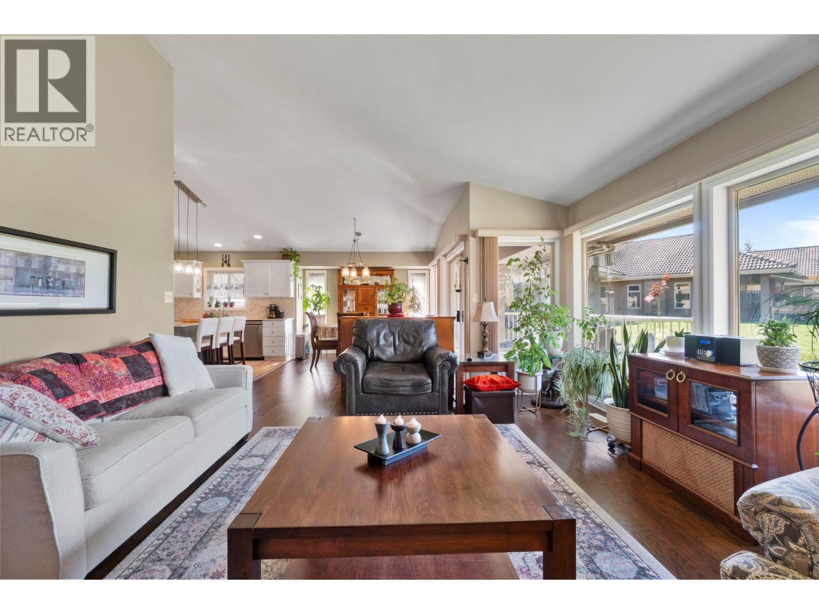 2550 Golf Course Drive Unit# 11, Blind Bay, British Columbia  V0E 1H1 - Photo 25 - 10396436