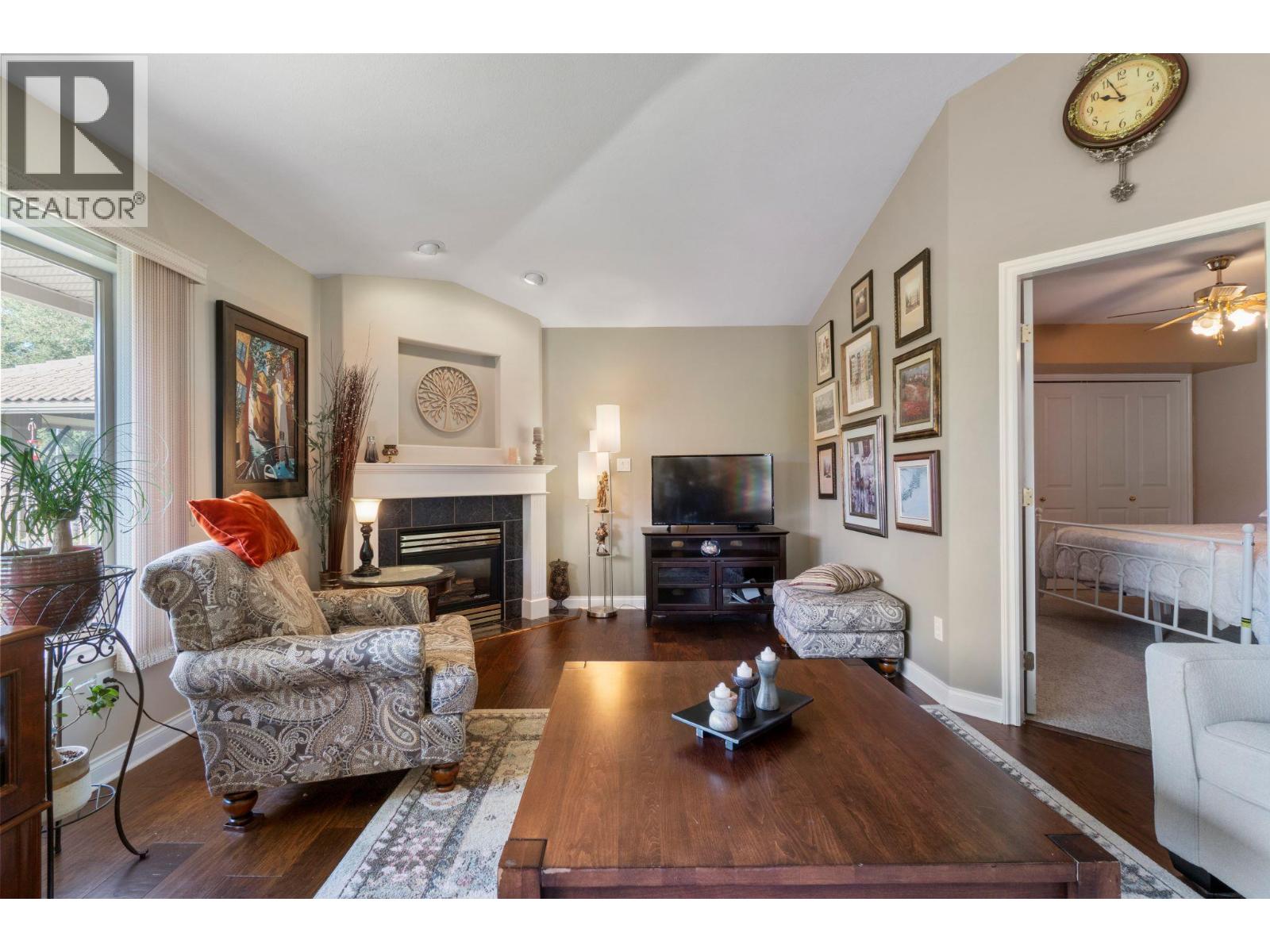 2550 Golf Course Drive Unit# 11, Blind Bay, British Columbia  V0E 1H1 - Photo 28 - 10396436