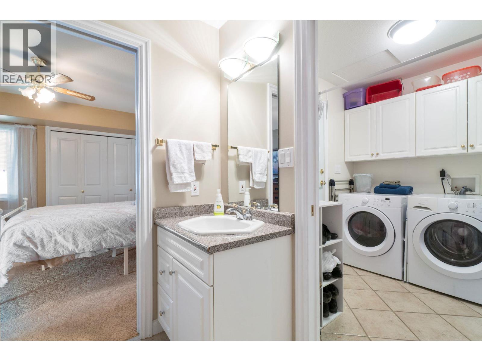 2550 Golf Course Drive Unit# 11, Blind Bay, British Columbia  V0E 1H1 - Photo 33 - 10396436
