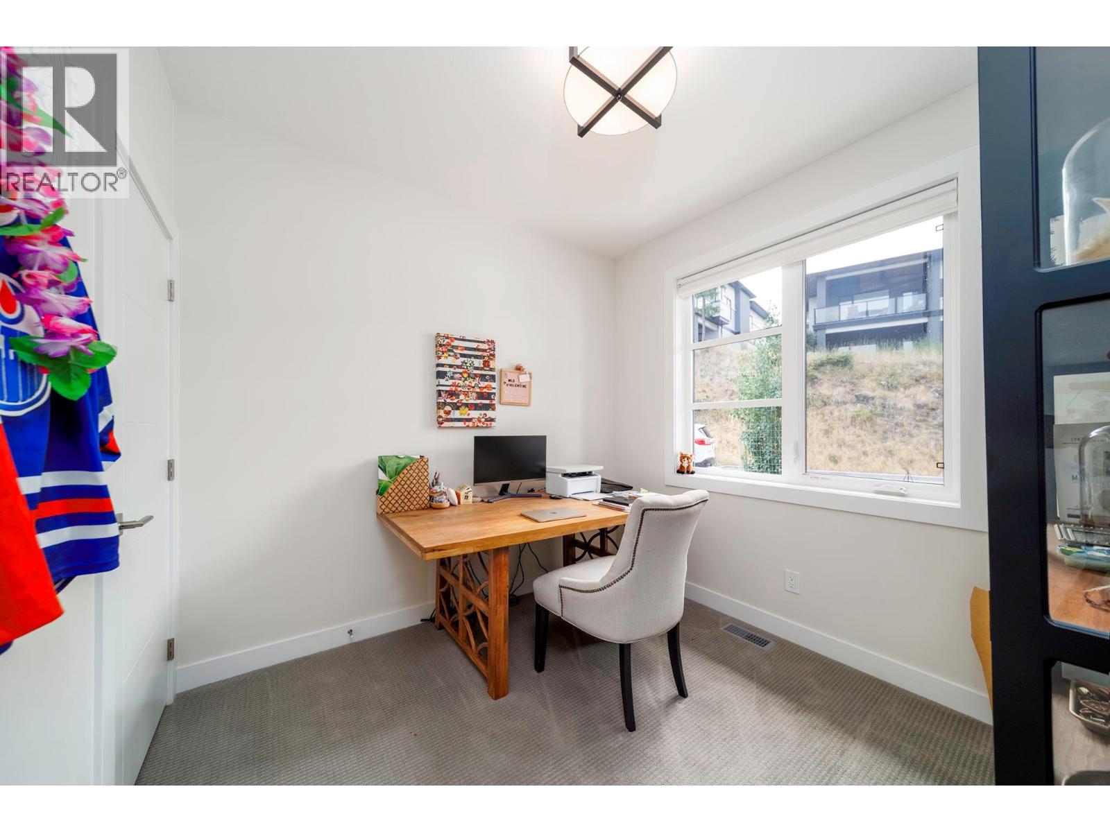 1349 Rocky Point Drive Unit# 2, Kelowna, British Columbia  V1V 0B5 - Photo 8 - 10396427