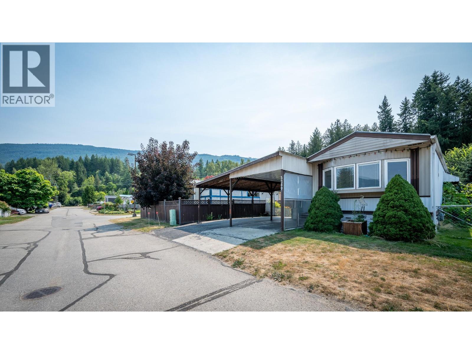 5280 69 Avenue Ne, Salmon Arm, British Columbia  V0E 1K0 - Photo 1 - 10396156