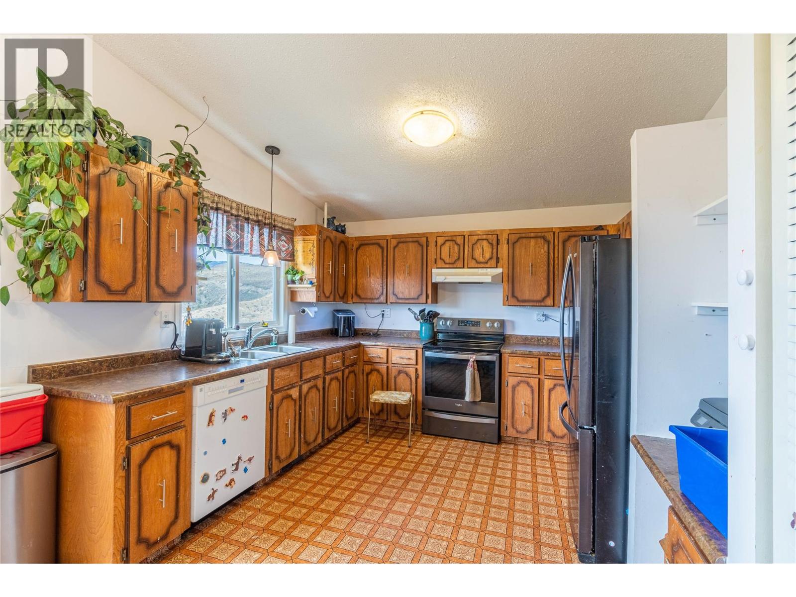 1579 Napier Place, Kamloops, British Columbia  V2B 7S1 - Photo 12 - 10396207