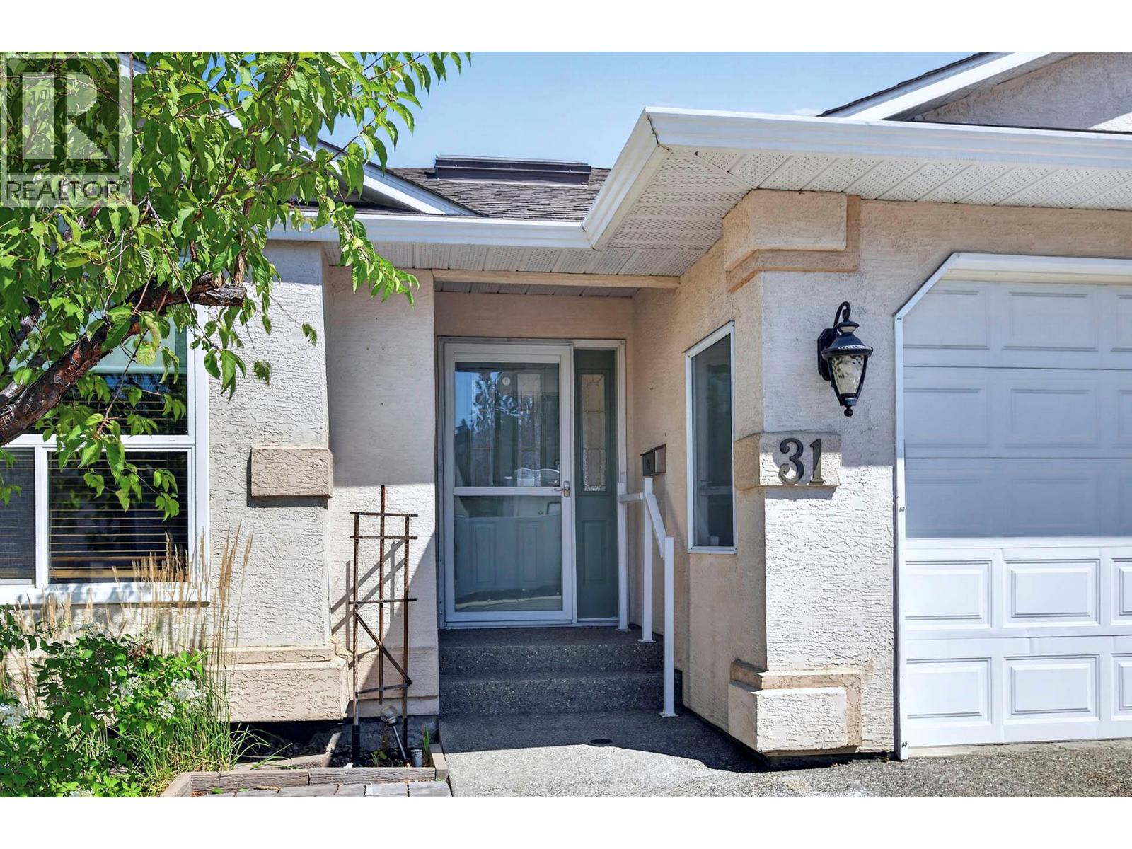 1575 Springhill Drive Unit# 31, Kamloops, British Columbia  V2E 2N9 - Photo 3 - 10396505