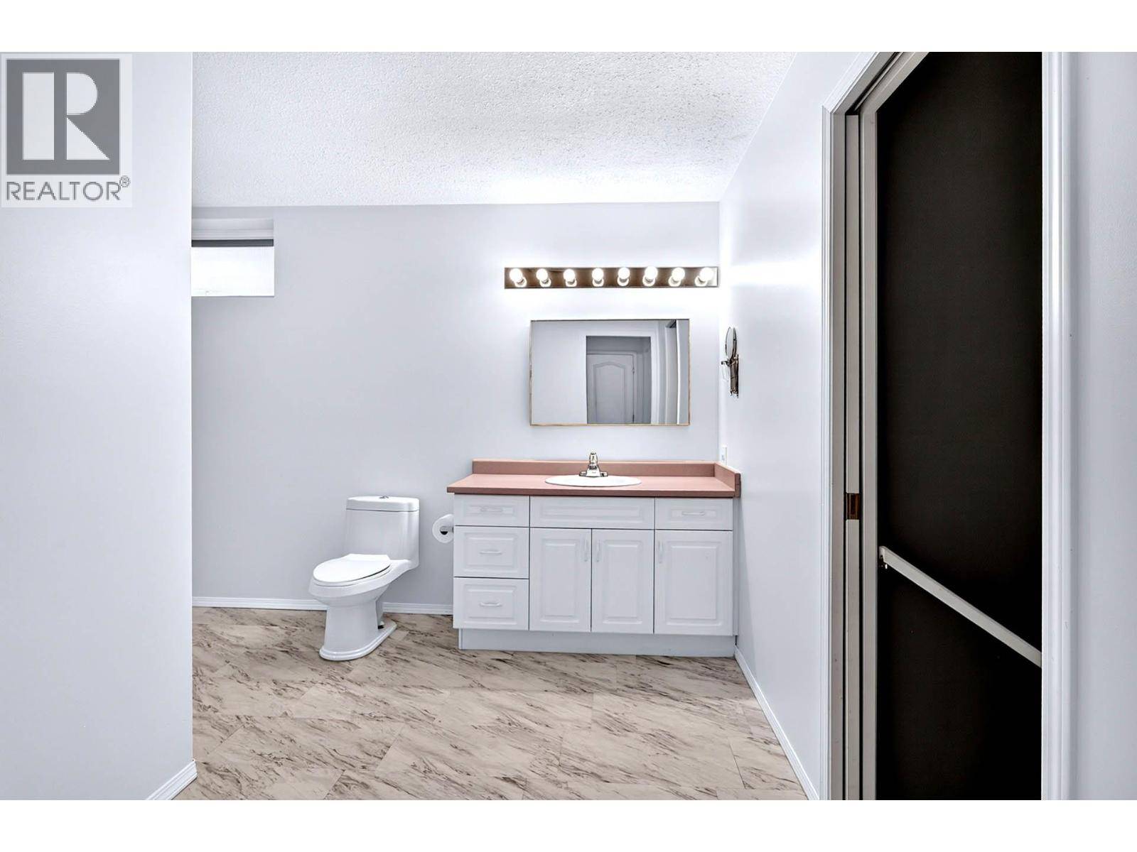 1575 Springhill Drive Unit# 31, Kamloops, British Columbia  V2E 2N9 - Photo 35 - 10396505