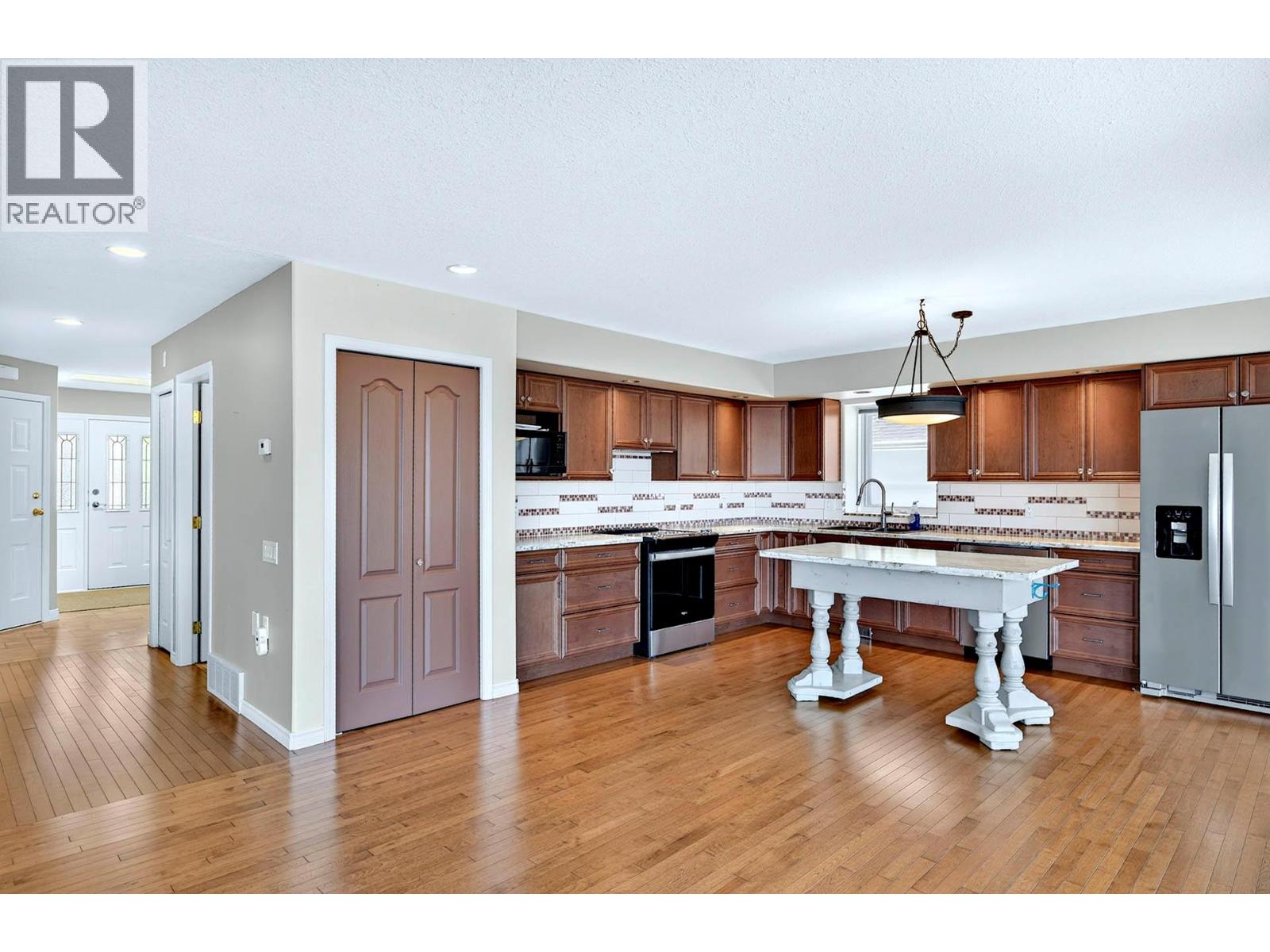 1575 Springhill Drive Unit# 31, Kamloops, British Columbia  V2E 2N9 - Photo 6 - 10396505