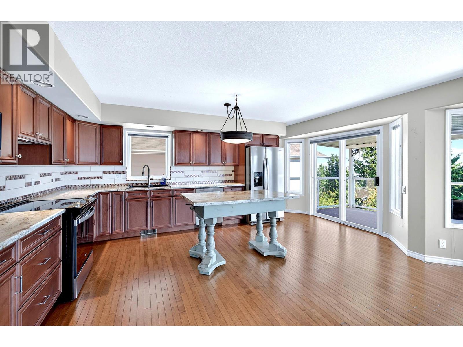 1575 Springhill Drive Unit# 31, Kamloops, British Columbia  V2E 2N9 - Photo 8 - 10396505