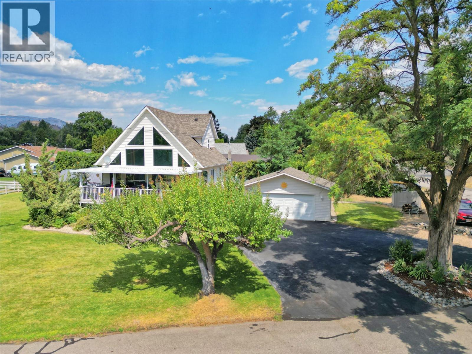 5012 14th Avenue, Okanagan Falls, British Columbia  V0H 1R0 - Photo 1 - 10396296