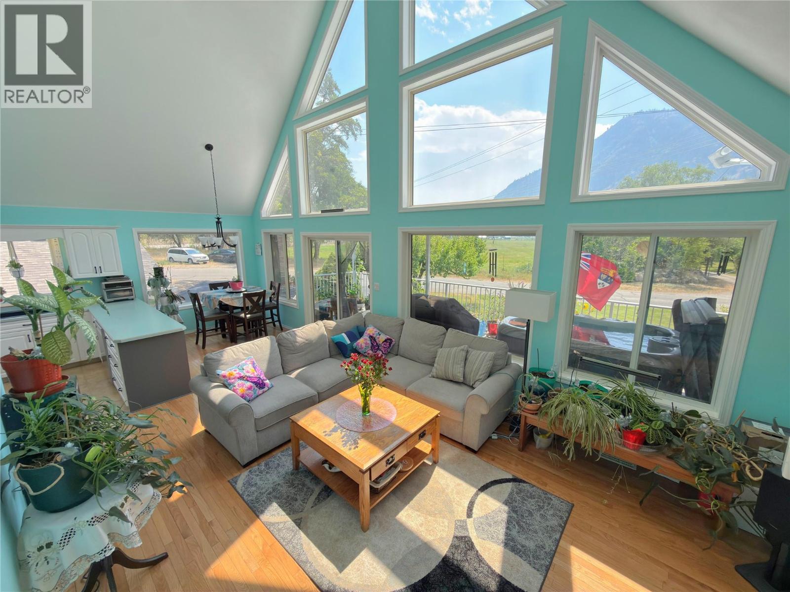 5012 14th Avenue, Okanagan Falls, British Columbia  V0H 1R0 - Photo 15 - 10396296