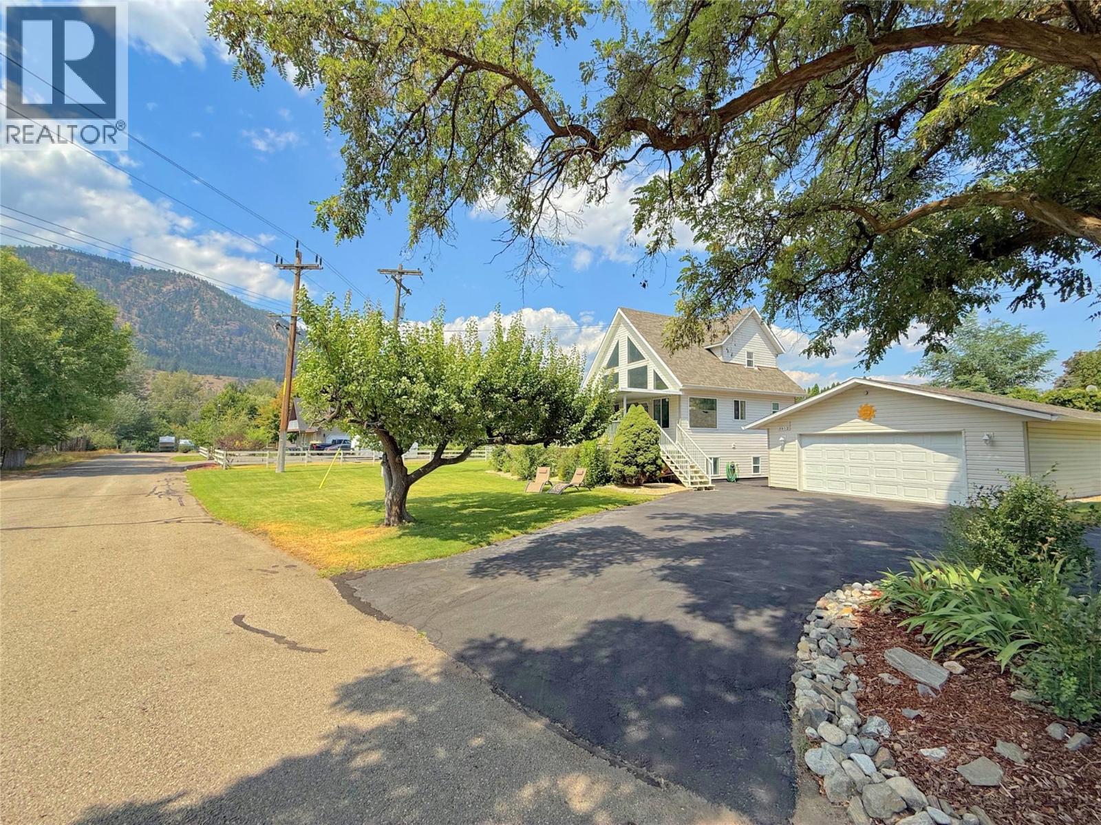 5012 14th Avenue, Okanagan Falls, British Columbia  V0H 1R0 - Photo 2 - 10396296