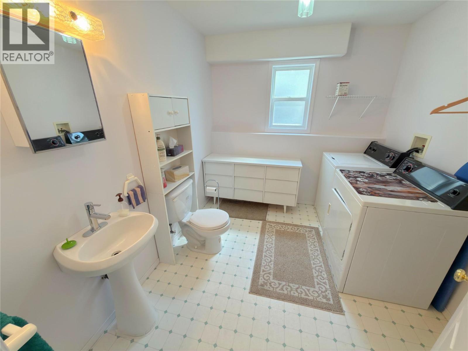 5012 14th Avenue, Okanagan Falls, British Columbia  V0H 1R0 - Photo 42 - 10396296