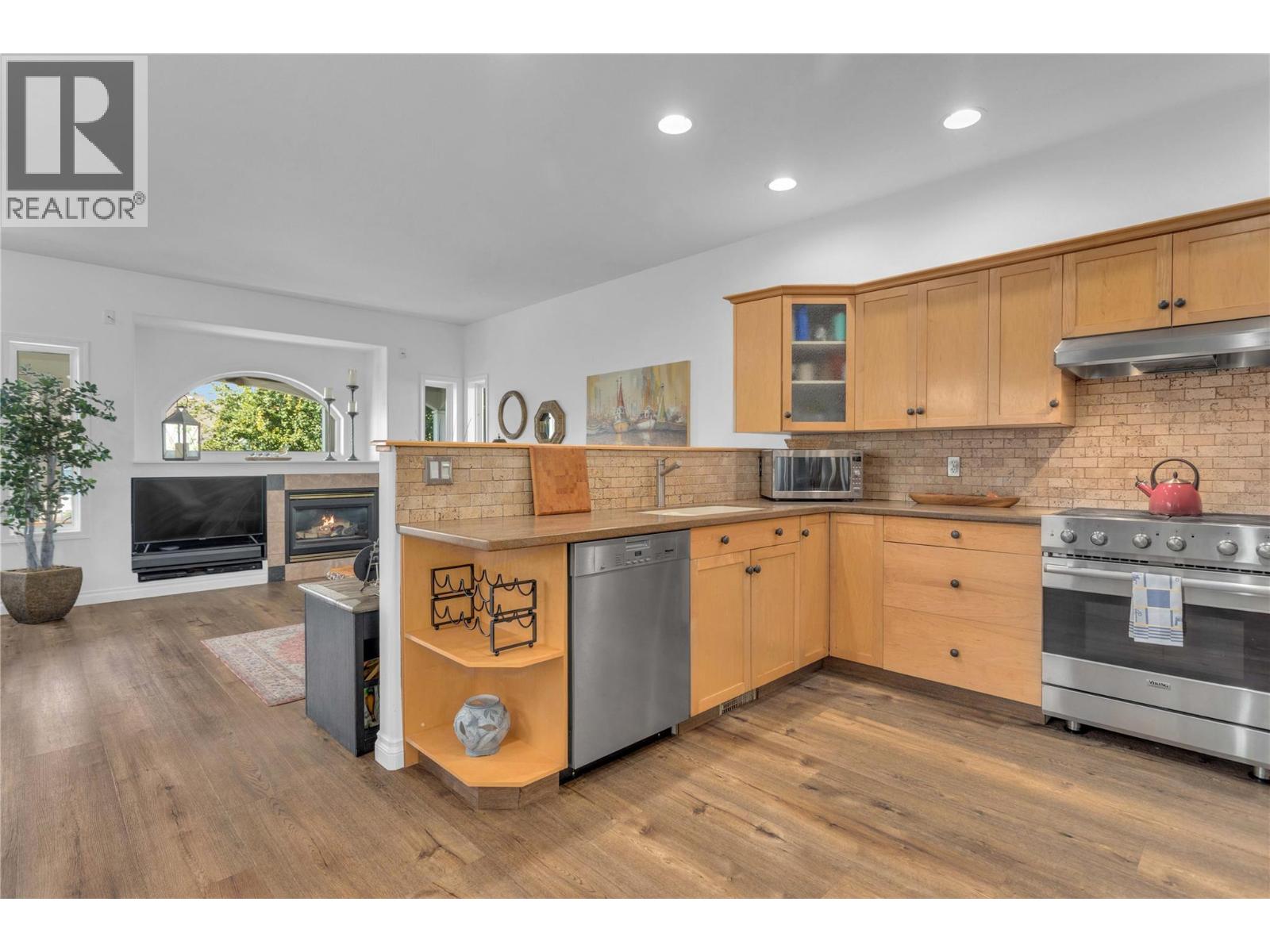430 Mccarren Avenue, Kelowna, British Columbia  V1W 4T8 - Photo 12 - 10396217
