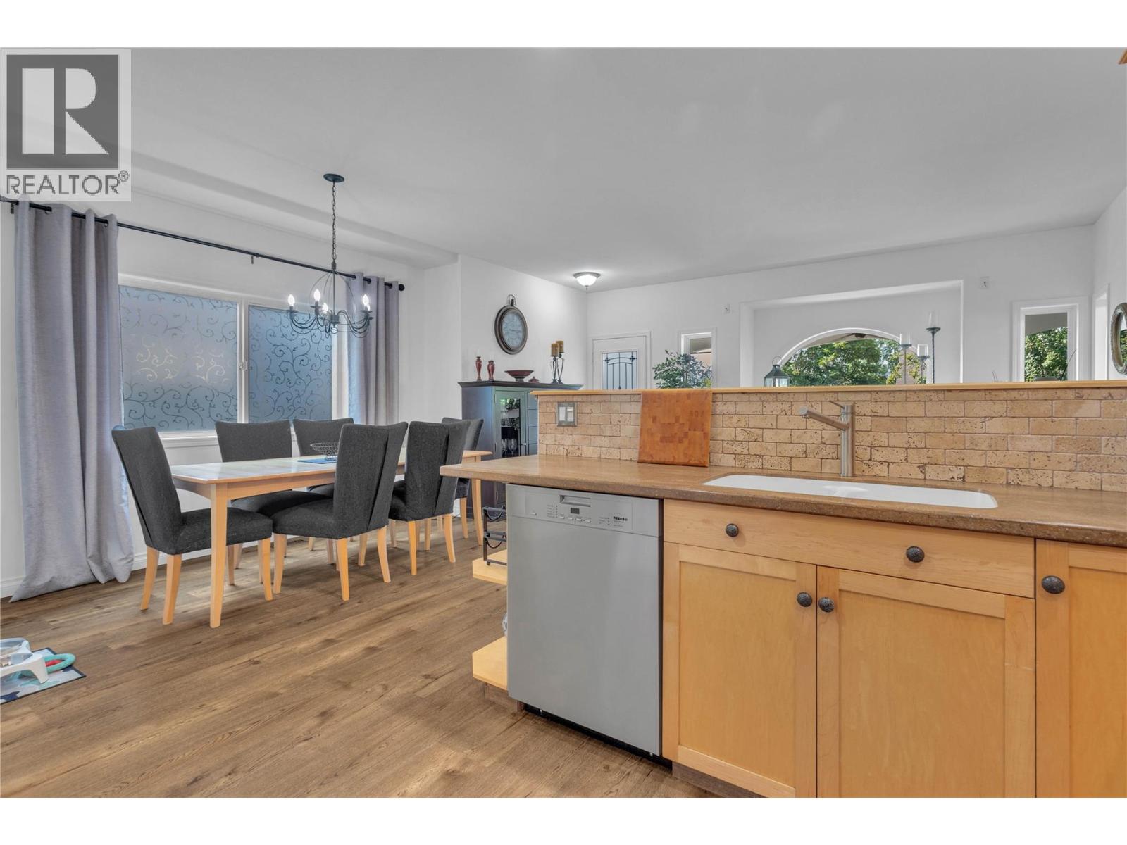 430 Mccarren Avenue, Kelowna, British Columbia  V1W 4T8 - Photo 14 - 10396217