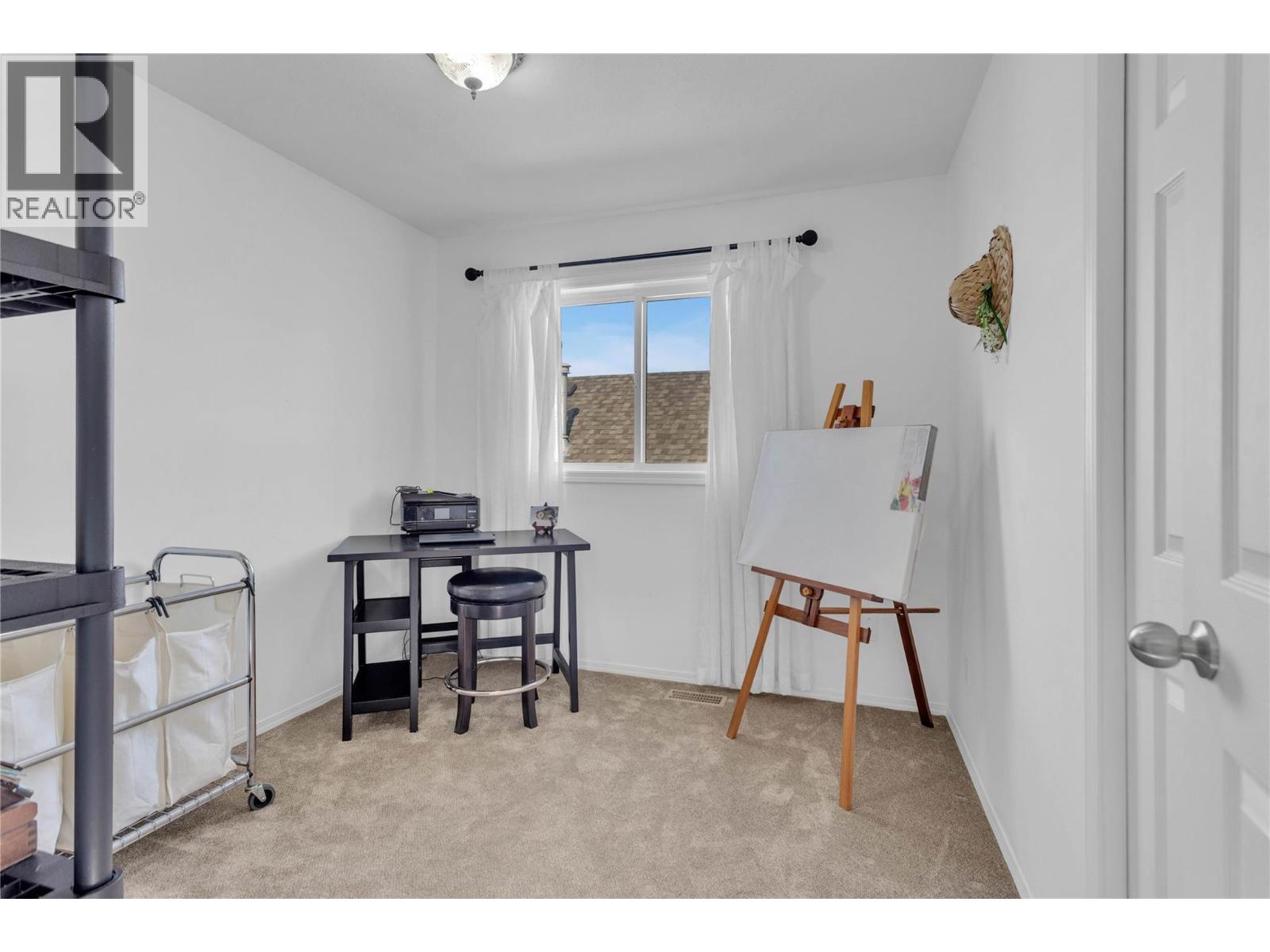 430 Mccarren Avenue, Kelowna, British Columbia  V1W 4T8 - Photo 29 - 10396217