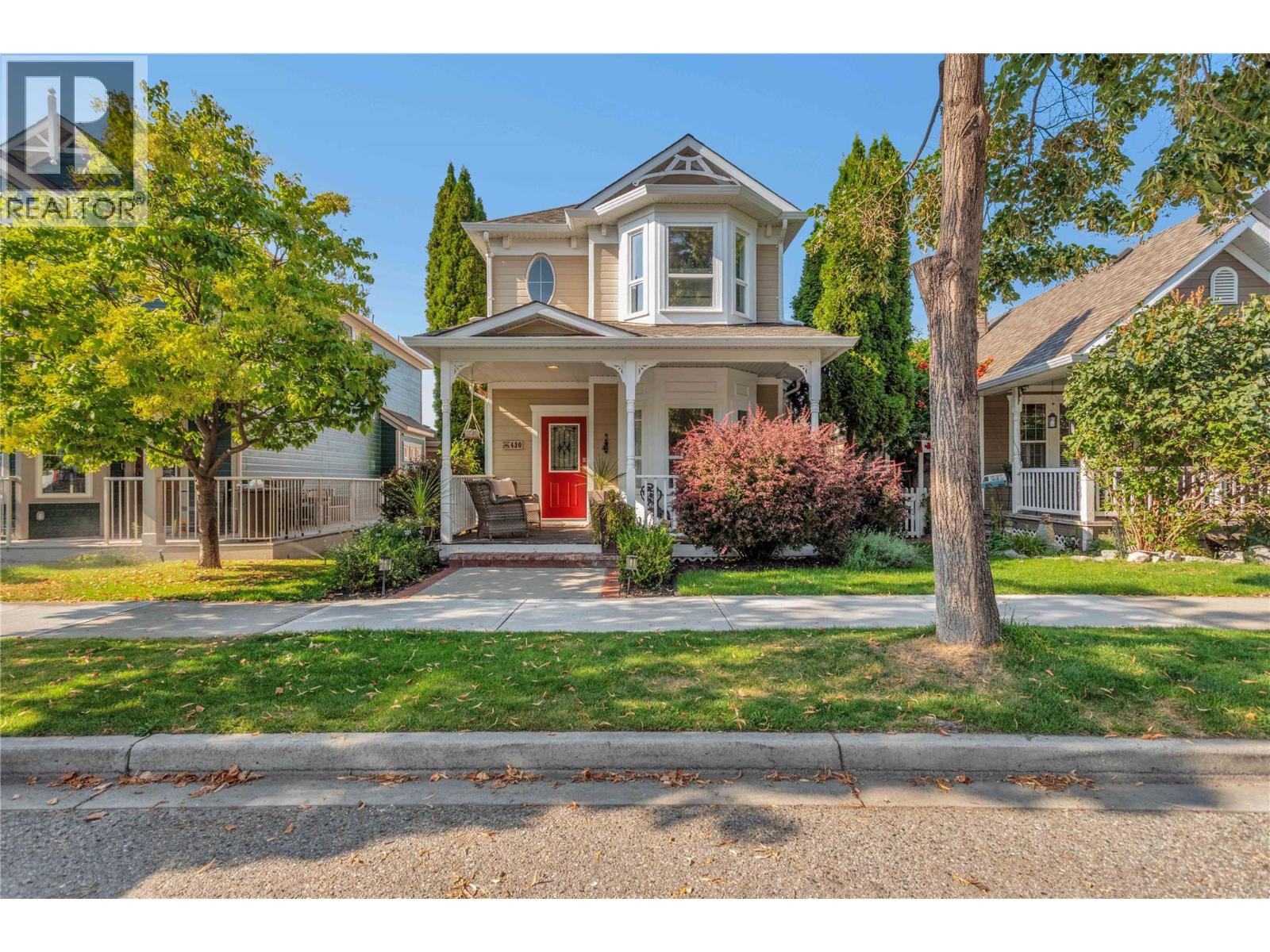 430 Mccarren Avenue, Kelowna, British Columbia  V1W 4T8 - Photo 3 - 10396217