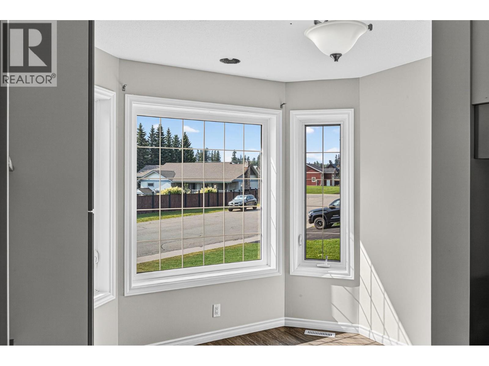 1255 Valley View Drive, Sparwood, British Columbia  V0B 2G2 - Photo 12 - 10395860