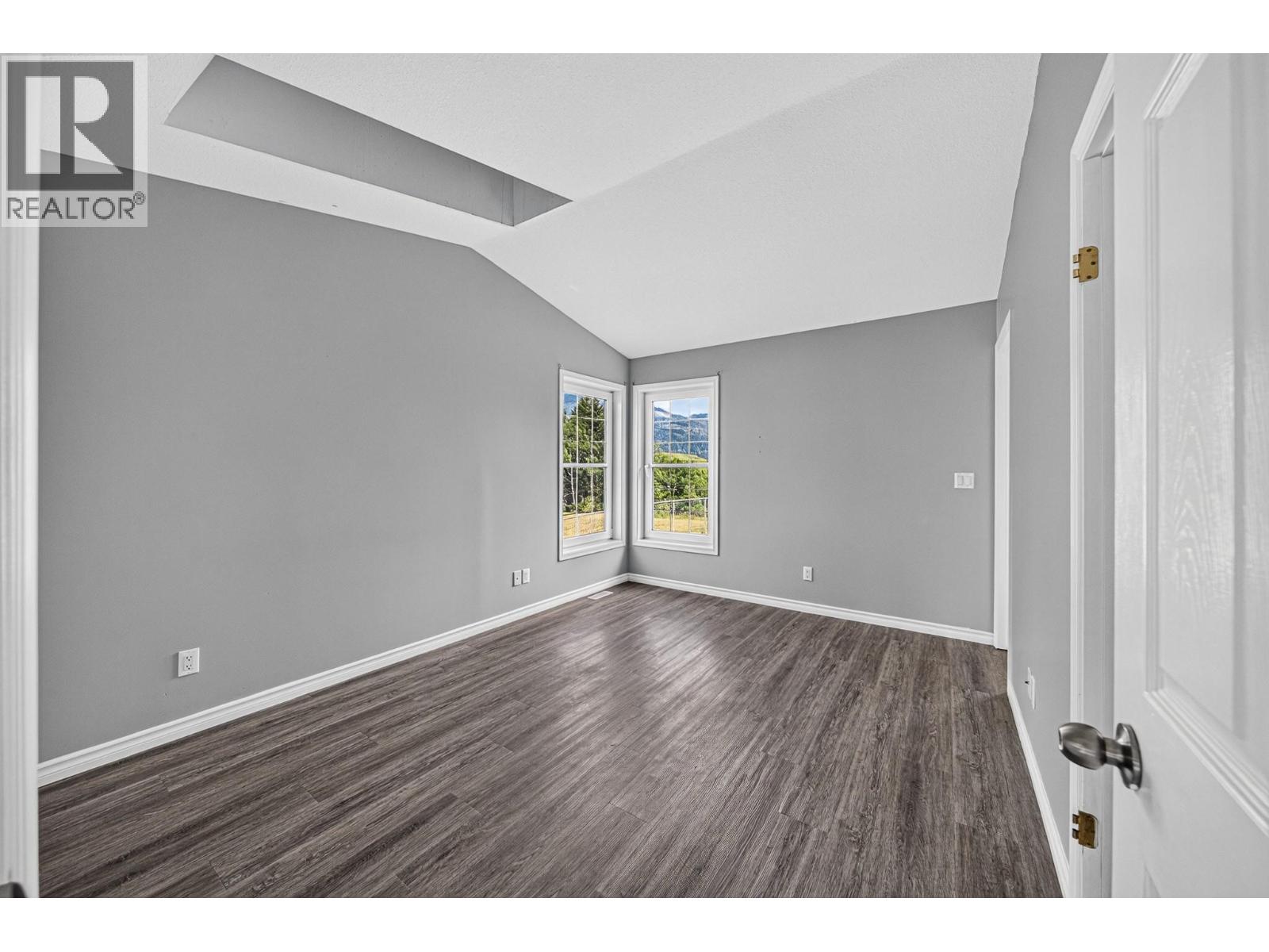 1255 Valley View Drive, Sparwood, British Columbia  V0B 2G2 - Photo 19 - 10395860