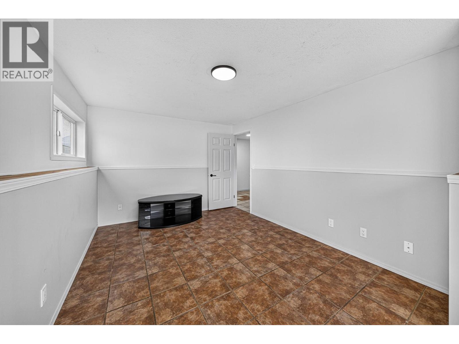 1255 Valley View Drive, Sparwood, British Columbia  V0B 2G2 - Photo 40 - 10395860