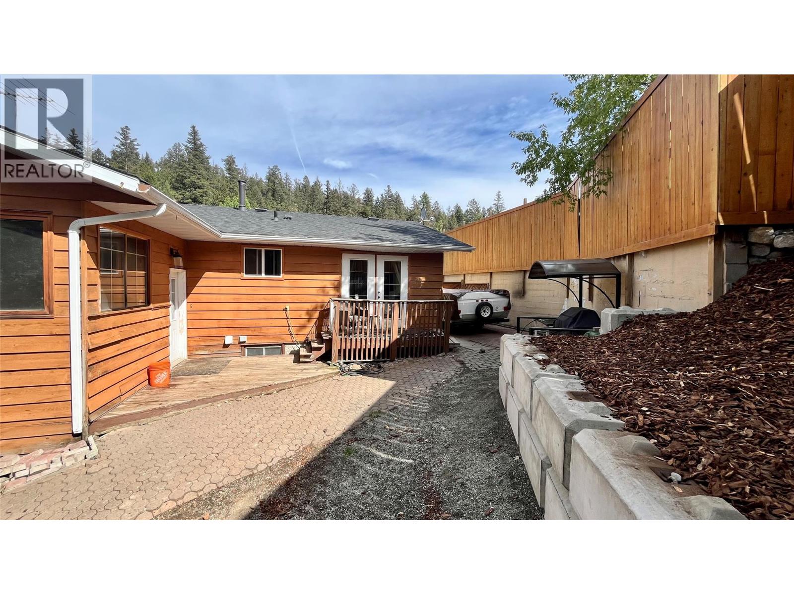 182 Jasper Drive, Logan Lake, British Columbia  V0K 1W0 - Photo 45 - 10396423