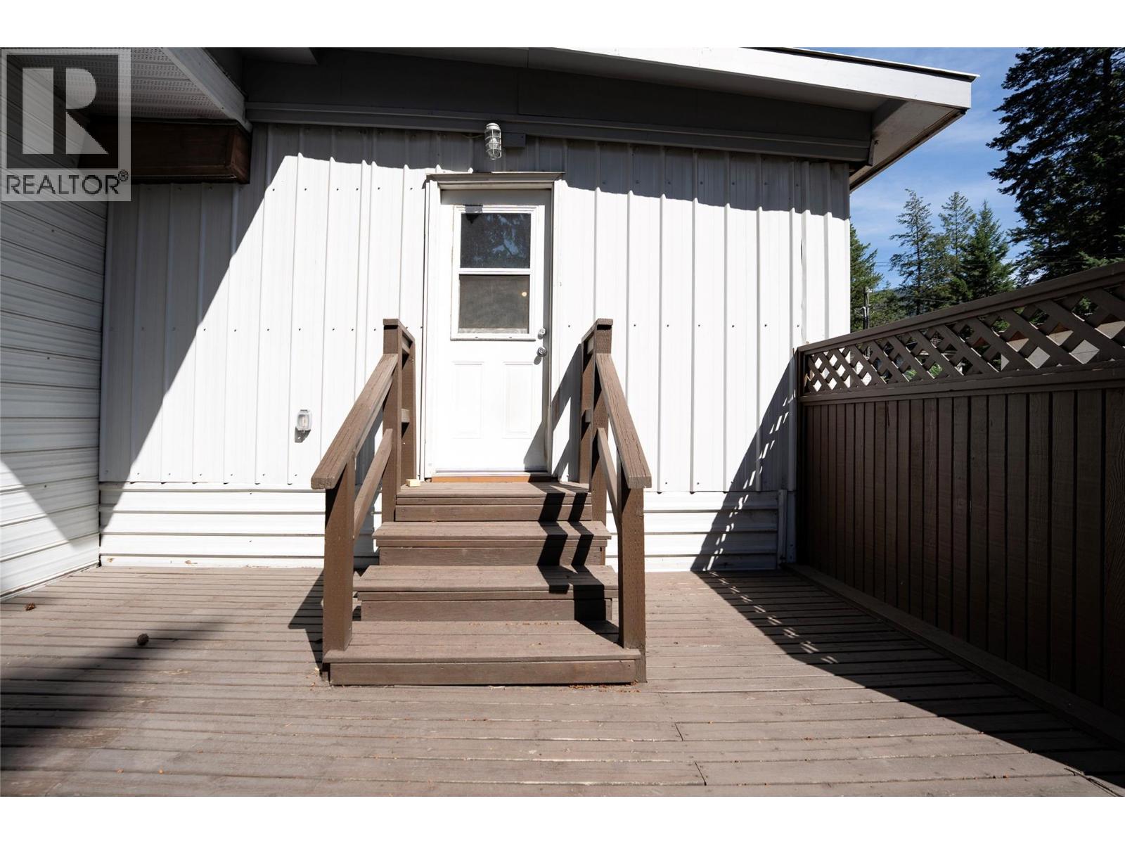 4137 Spallumcheen Drive Unit# 16, Spallumcheen, British Columbia  V4Y 0N1 - Photo 24 - 10396412