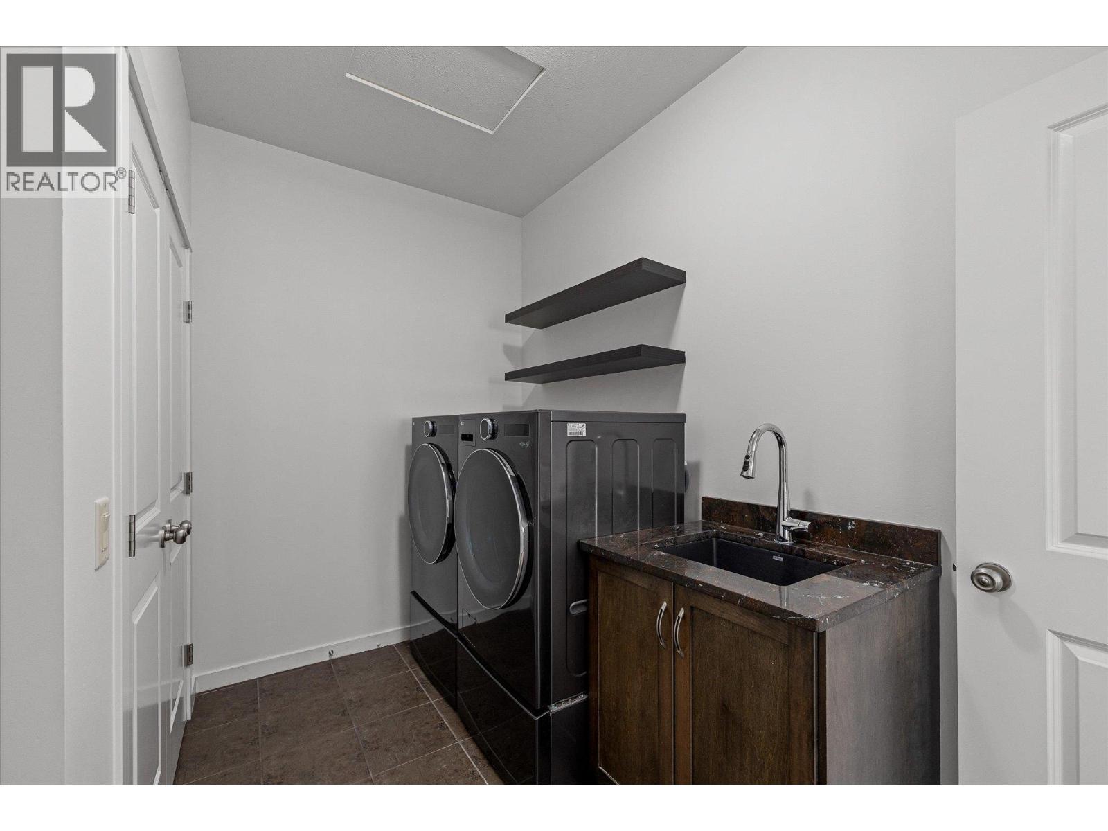 1581 Gregory Road, West Kelowna, British Columbia  V4T 2V7 - Photo 31 - 10396437