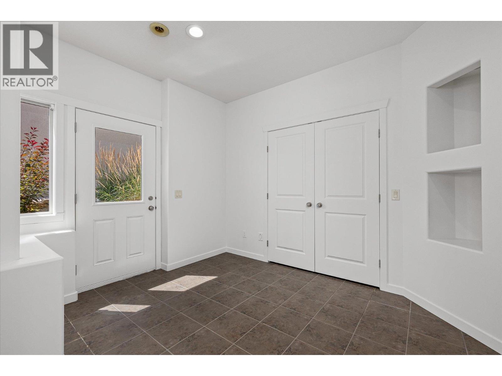 1581 Gregory Road, West Kelowna, British Columbia  V4T 2V7 - Photo 33 - 10396437