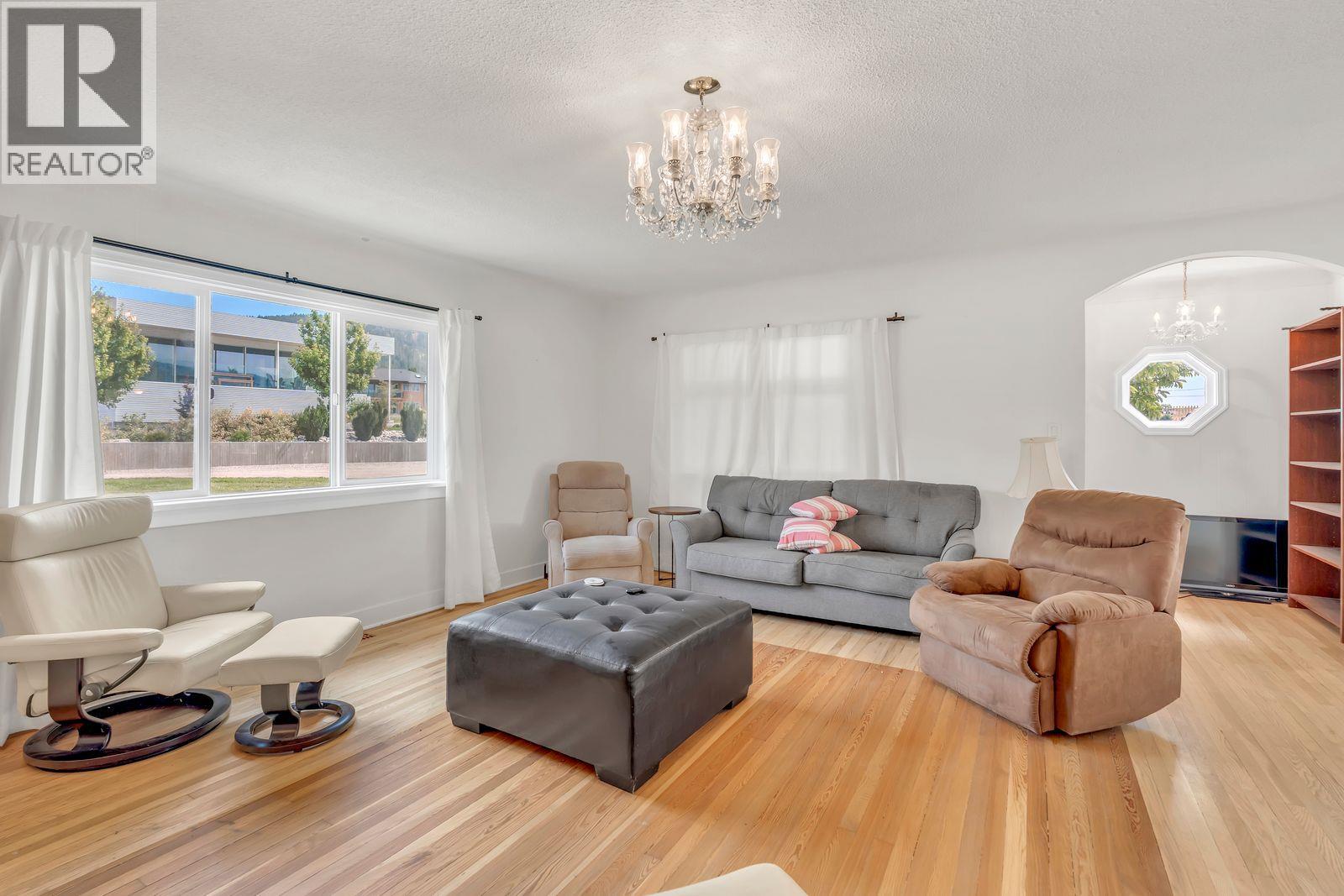 1243 Evans Avenue, Penticton, British Columbia  V2A 8R7 - Photo 27 - 10396443