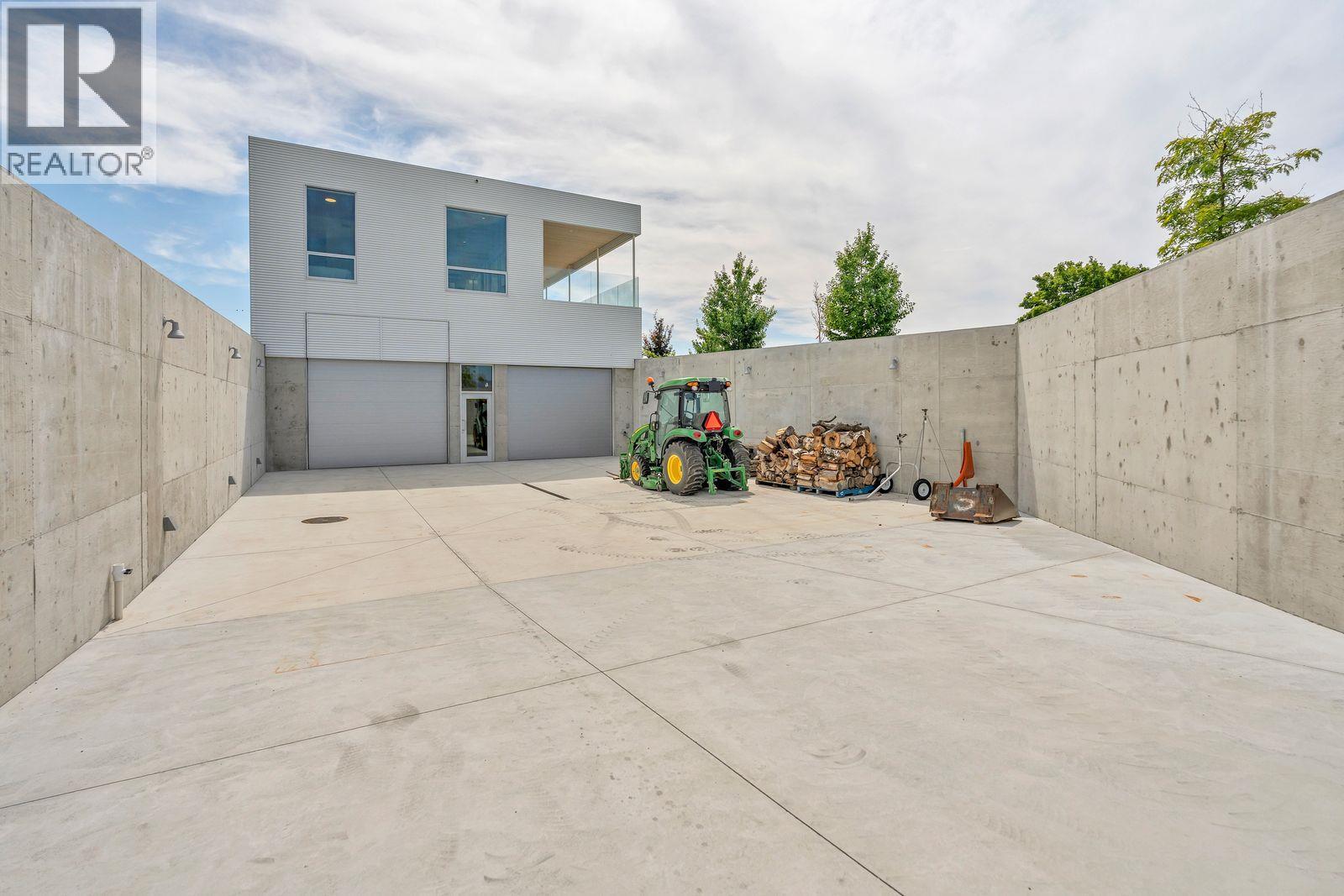 1243 Evans Avenue, Penticton, British Columbia  V2A 8R7 - Photo 32 - 10396443