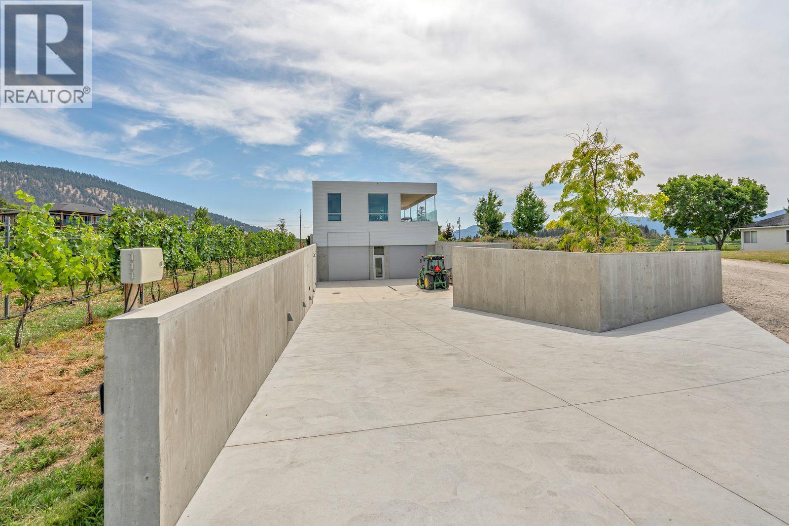 1243 Evans Avenue, Penticton, British Columbia  V2A 8R7 - Photo 35 - 10396443