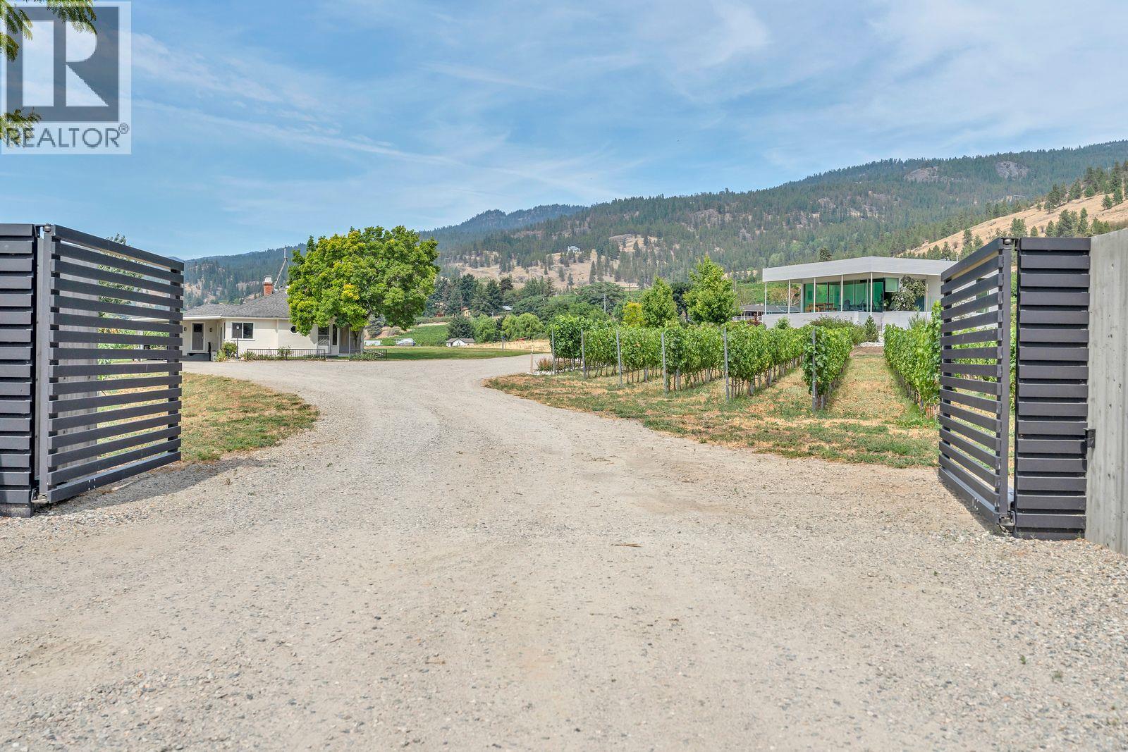 1243 Evans Avenue, Penticton, British Columbia  V2A 8R7 - Photo 7 - 10396443