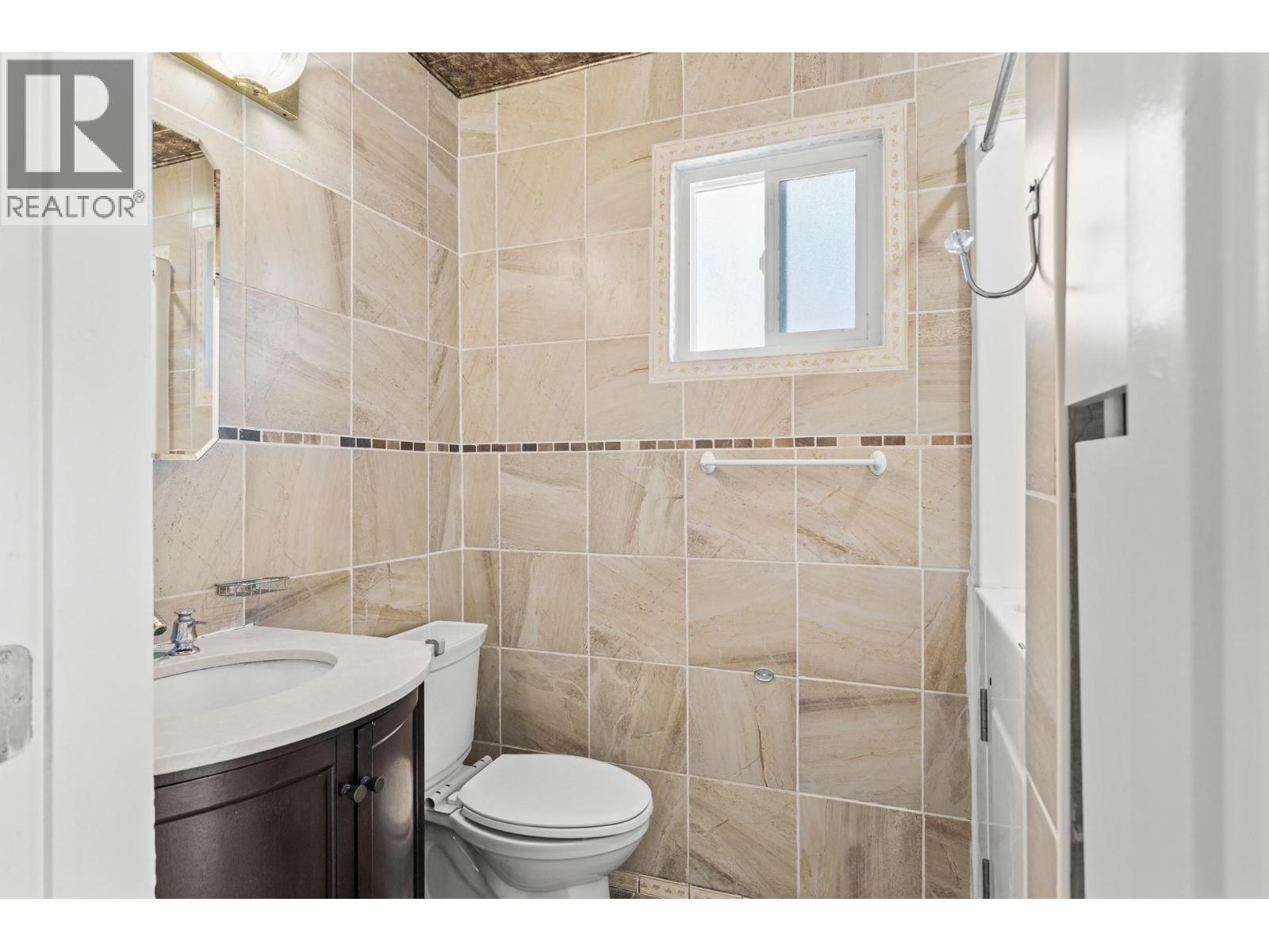 925 Sutherland Avenue, Kelowna, British Columbia  V1Y 5X6 - Photo 21 - 10396359