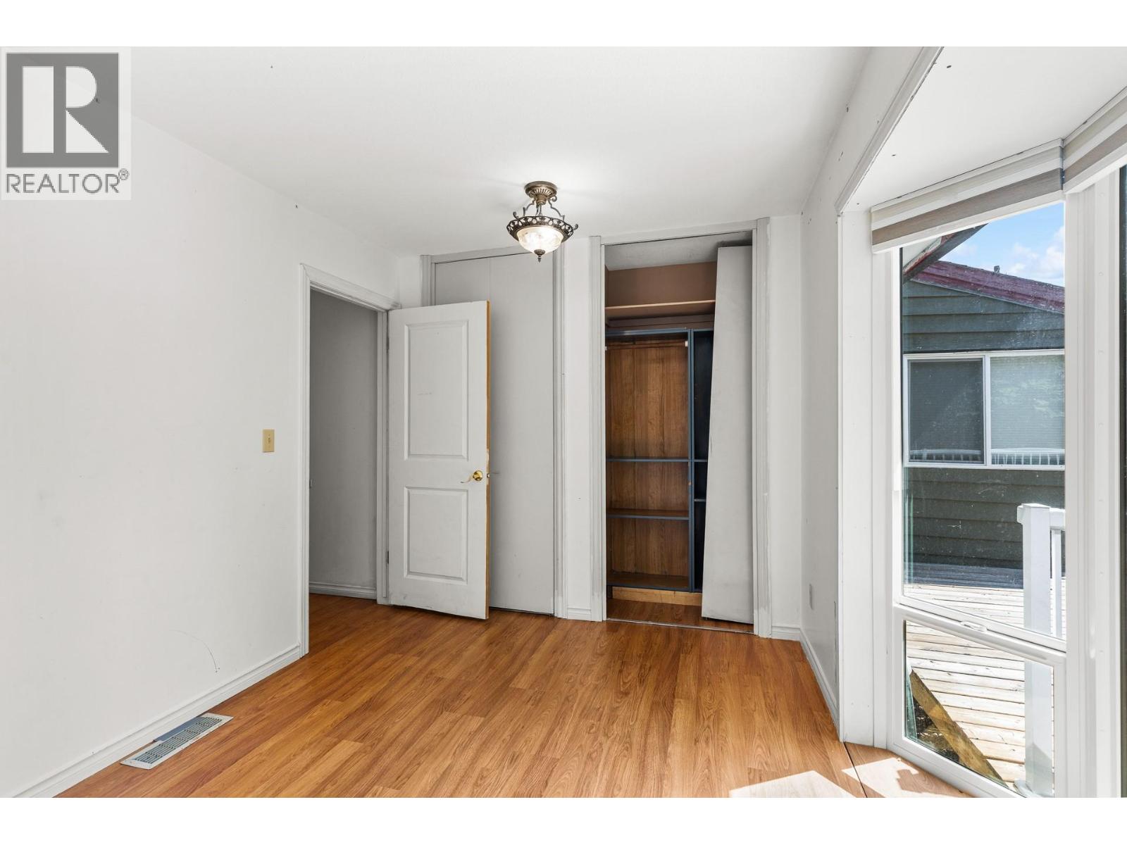 925 Sutherland Avenue, Kelowna, British Columbia  V1Y 5X6 - Photo 24 - 10396359