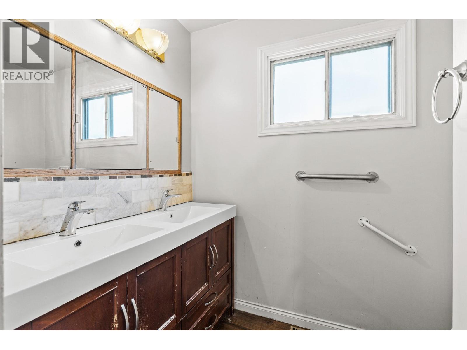 925 Sutherland Avenue, Kelowna, British Columbia  V1Y 5X6 - Photo 26 - 10396359