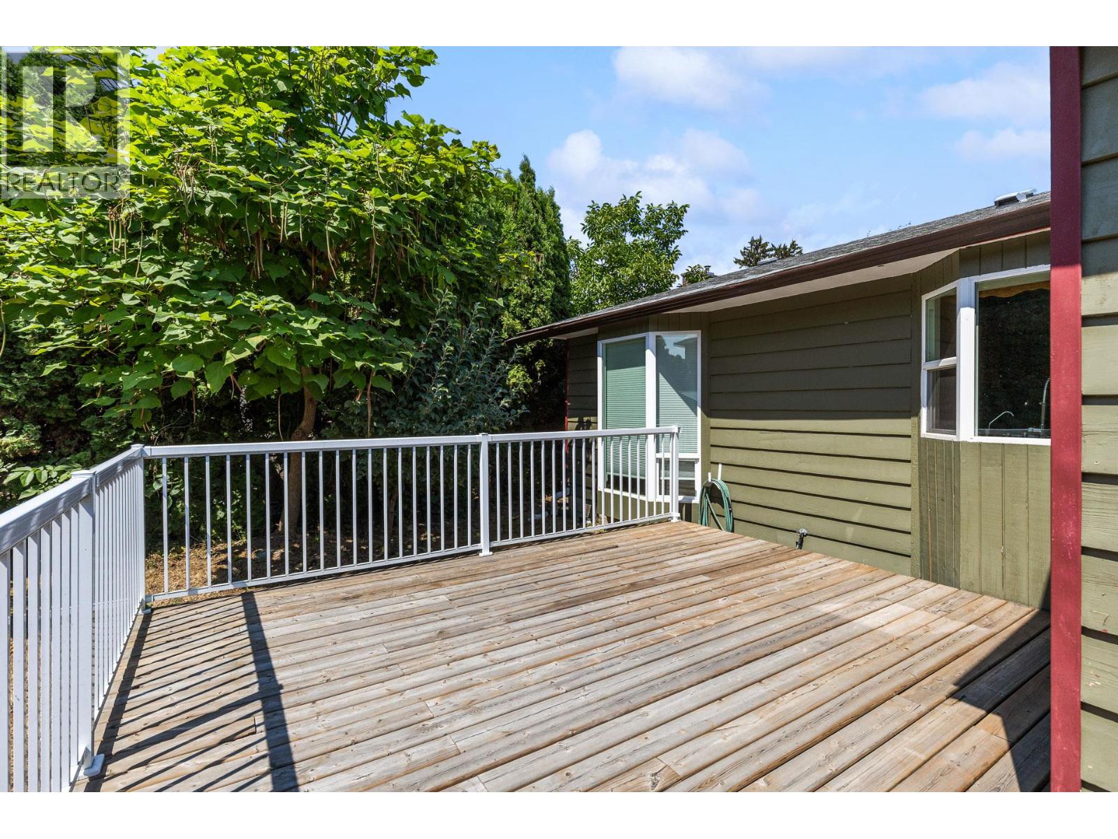 925 Sutherland Avenue, Kelowna, British Columbia  V1Y 5X6 - Photo 36 - 10396359