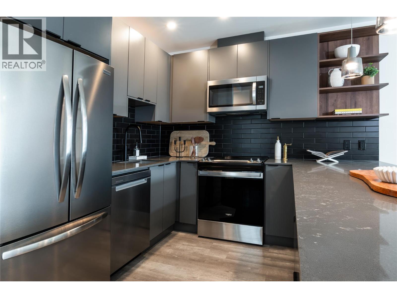1701 Coursier Avenue Unit# 2213, Revelstoke, British Columbia  V0E 2S1 - Photo 14 - 10396363