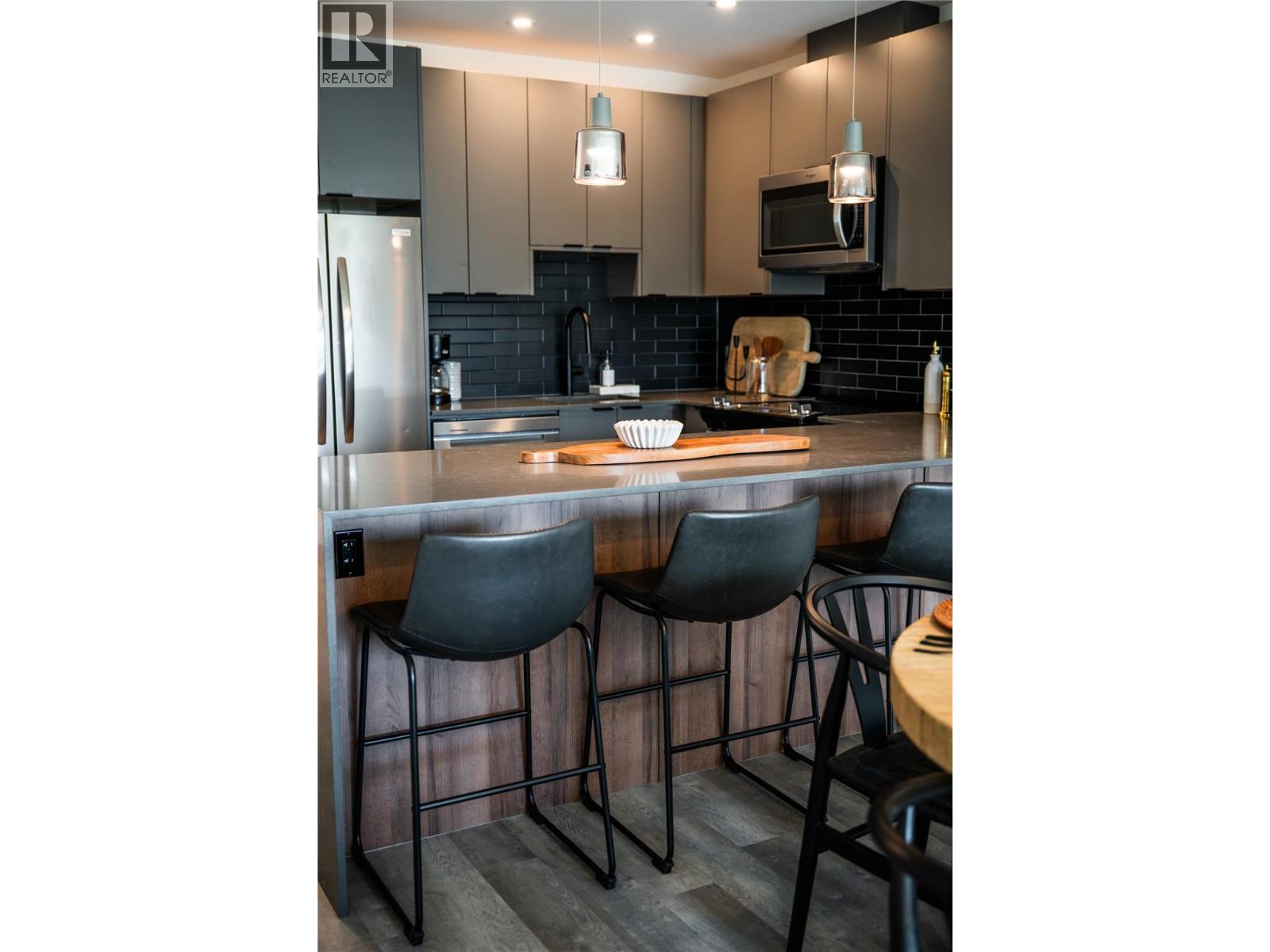 1701 Coursier Avenue Unit# 2213, Revelstoke, British Columbia  V0E 2S1 - Photo 17 - 10396363