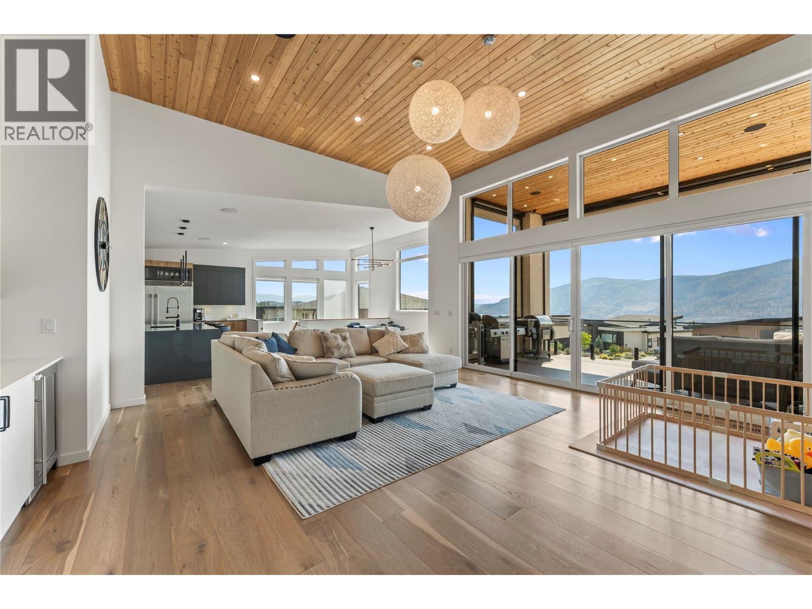 9815 Beacon Hill Crescent, Lake Country, British Columbia  V4V 0A5 - Photo 13 - 10395923
