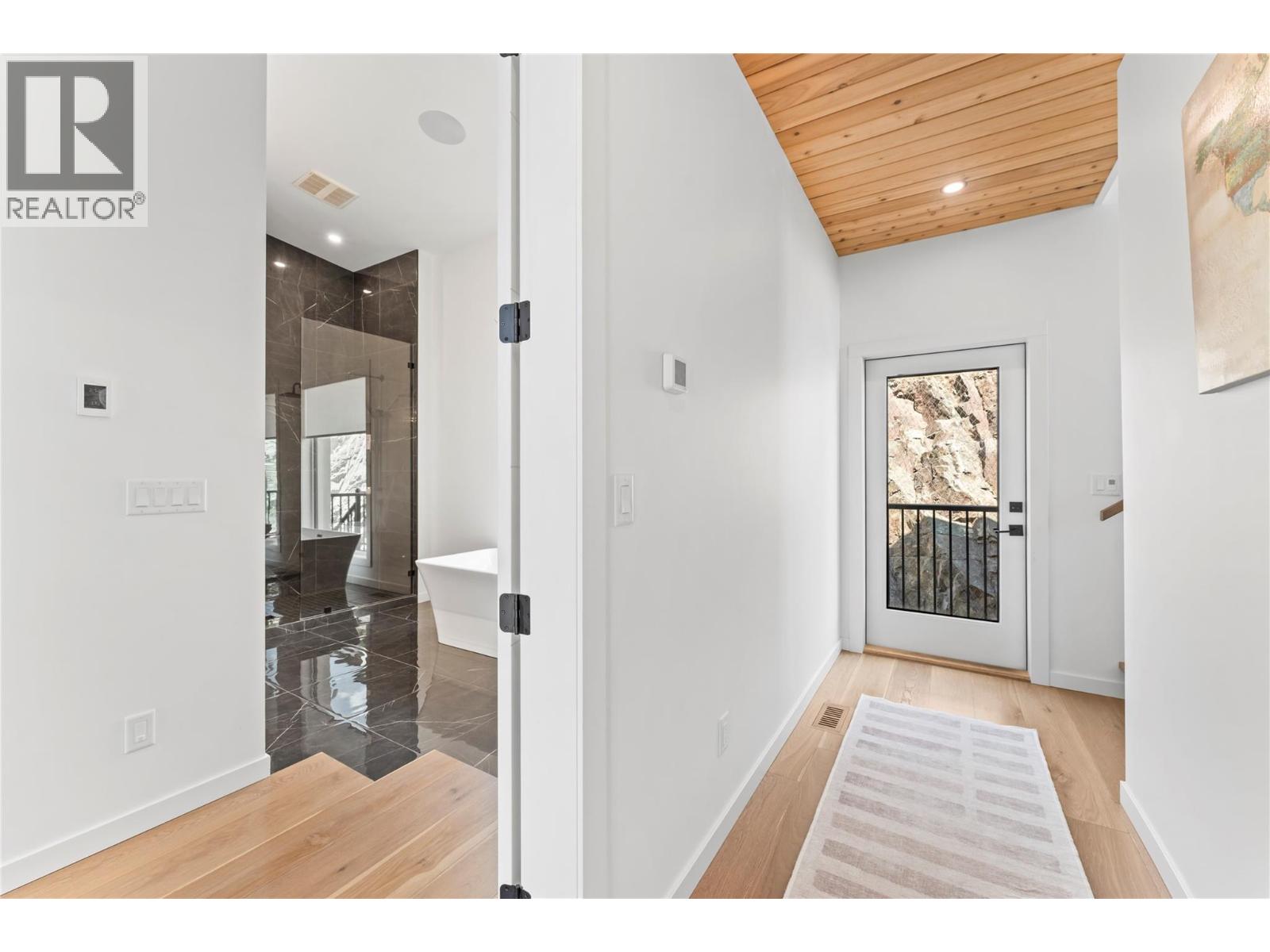 9815 Beacon Hill Crescent, Lake Country, British Columbia  V4V 0A5 - Photo 17 - 10395923