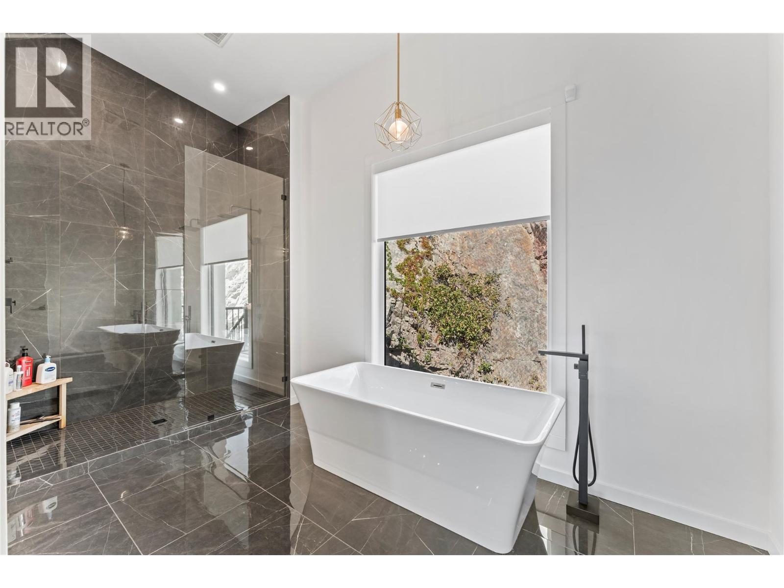9815 Beacon Hill Crescent, Lake Country, British Columbia  V4V 0A5 - Photo 18 - 10395923