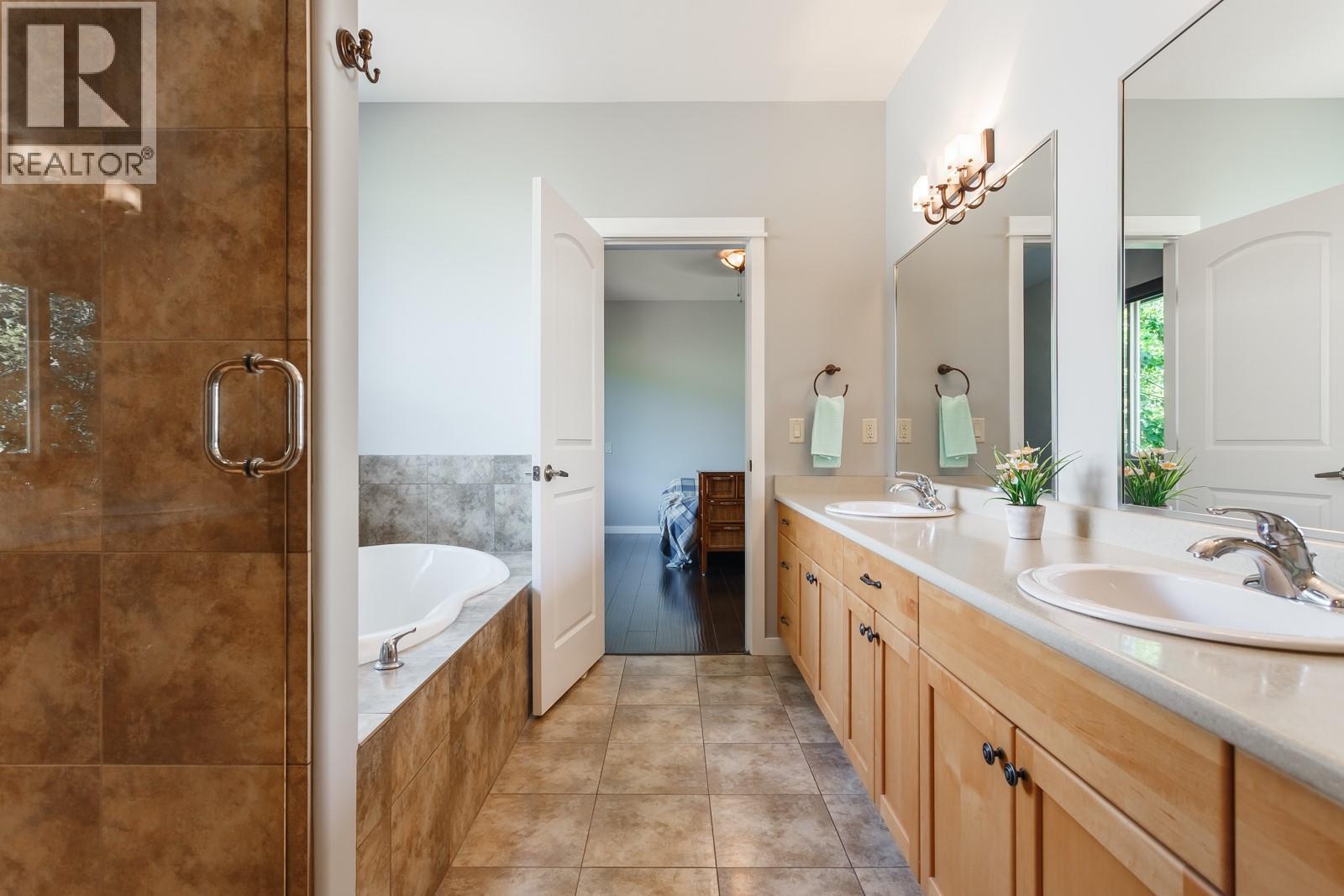 2538 Copper Ridge Drive, West Kelowna, British Columbia  V4T 2X6 - Photo 3 - 10396489