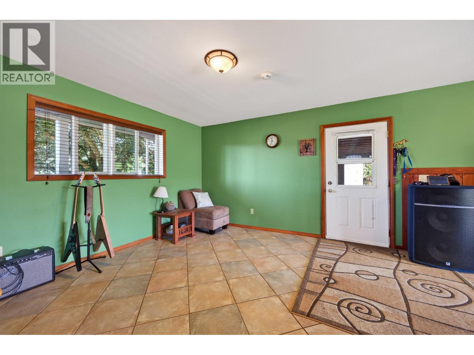 6750 Heffley Road, Kamloops, British Columbia  V2H 0B4 - Photo 29 - 10396389