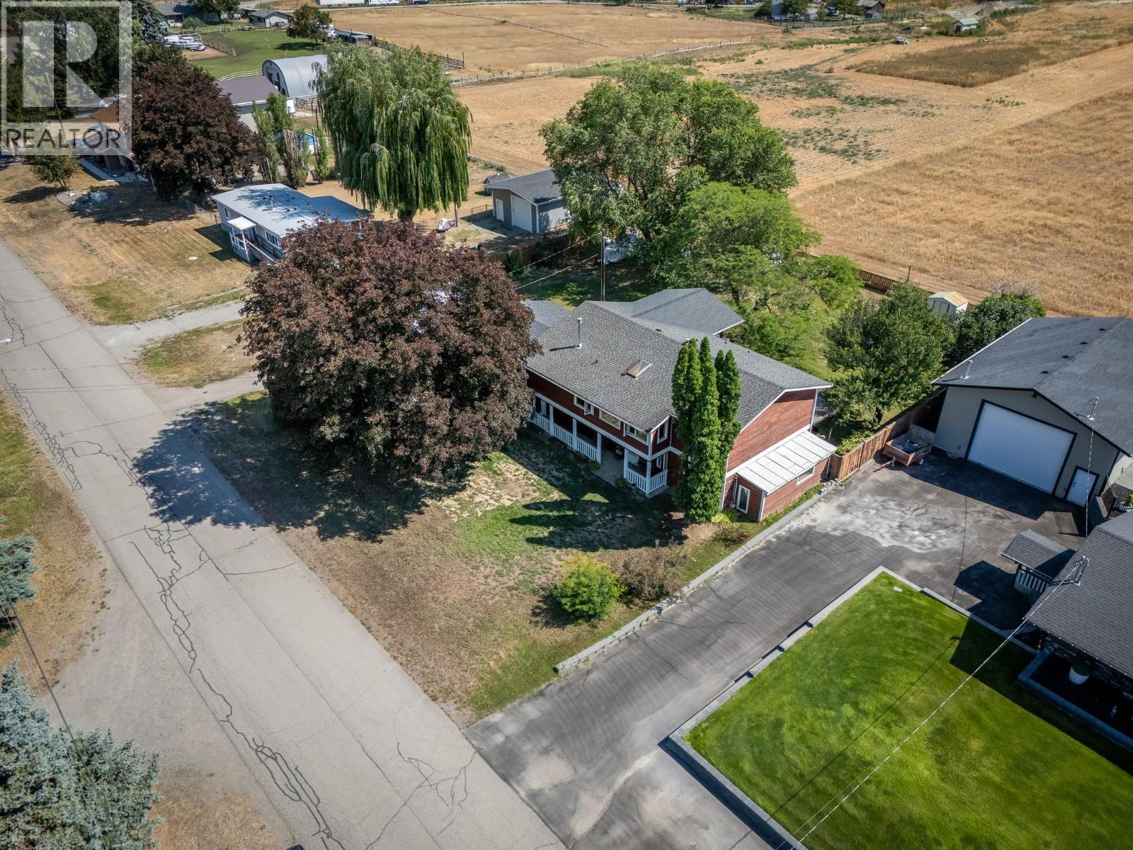 6750 Heffley Road, Kamloops, British Columbia  V2H 0B4 - Photo 3 - 10396389