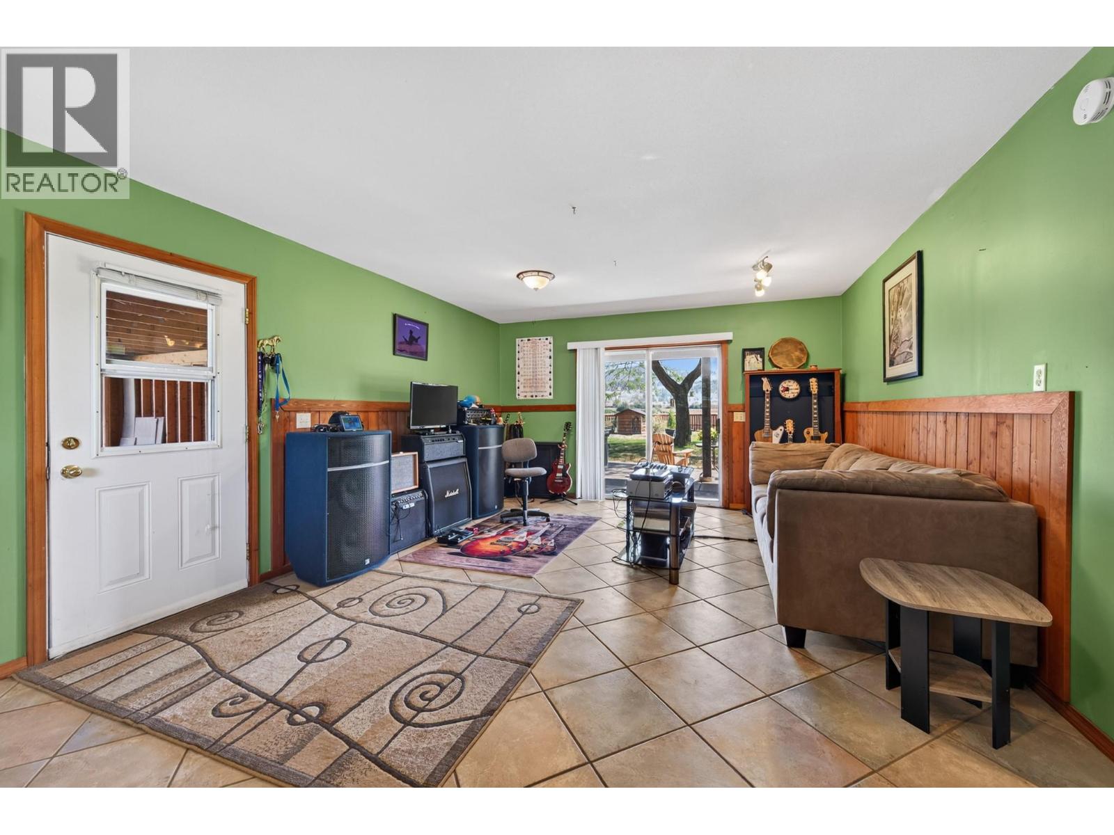 6750 Heffley Road, Kamloops, British Columbia  V2H 0B4 - Photo 30 - 10396389